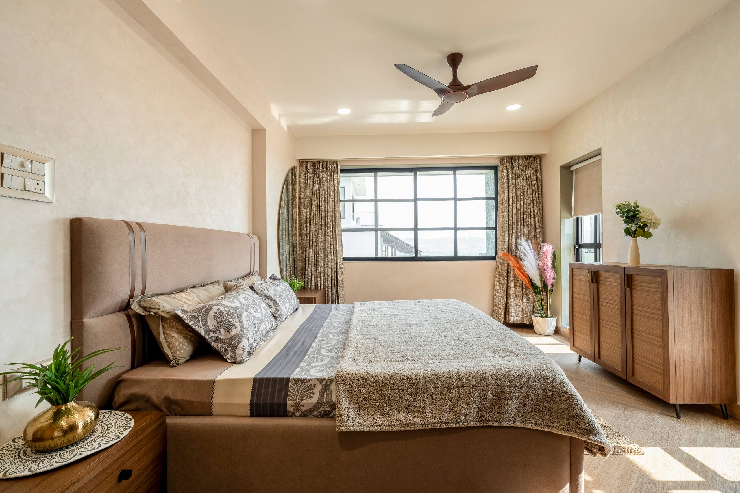 Lux 1BHK with Private Jacuzzi & Steam | Candolim 18