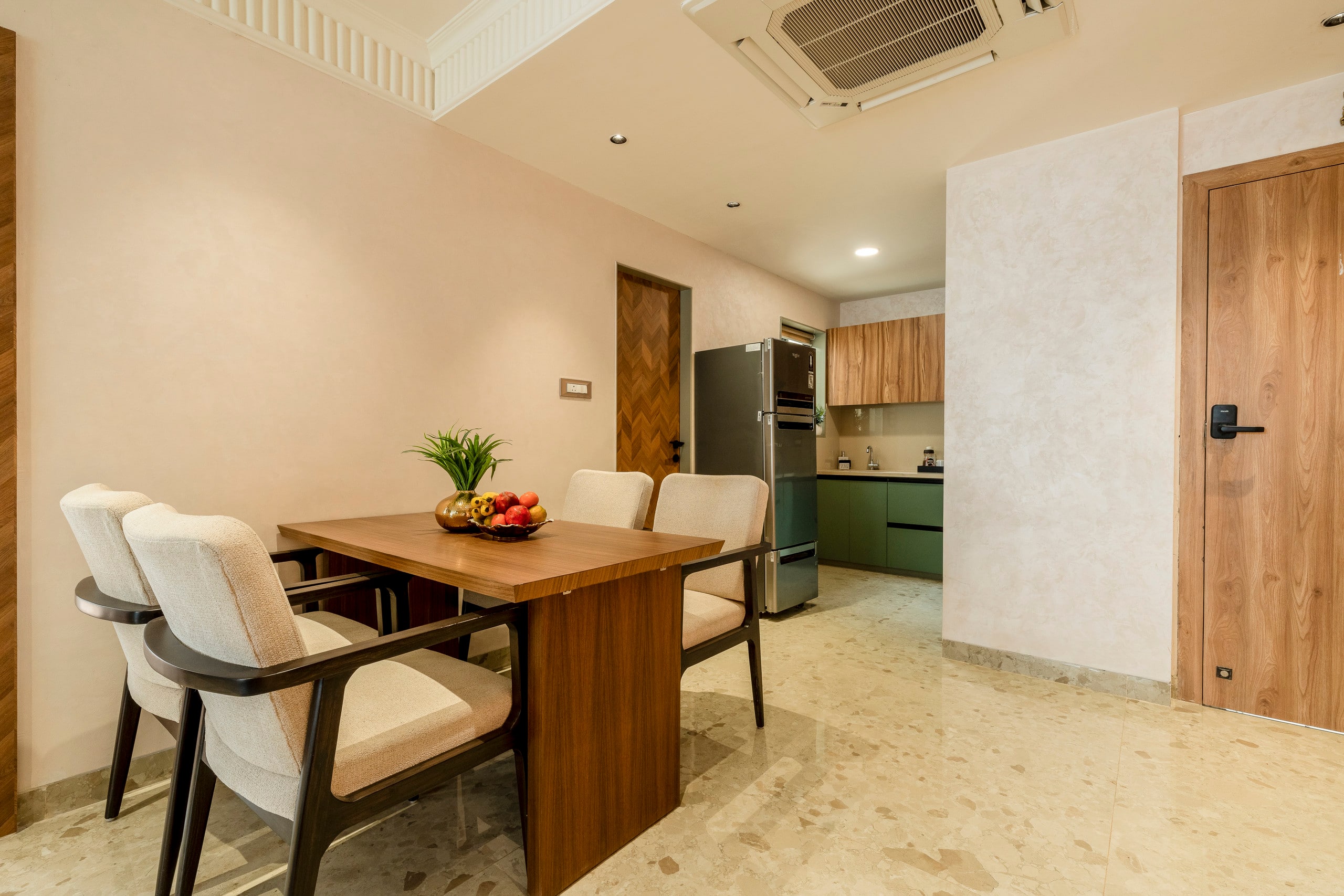 Lux 1BHK with Private Jacuzzi & Steam | Candolim 15