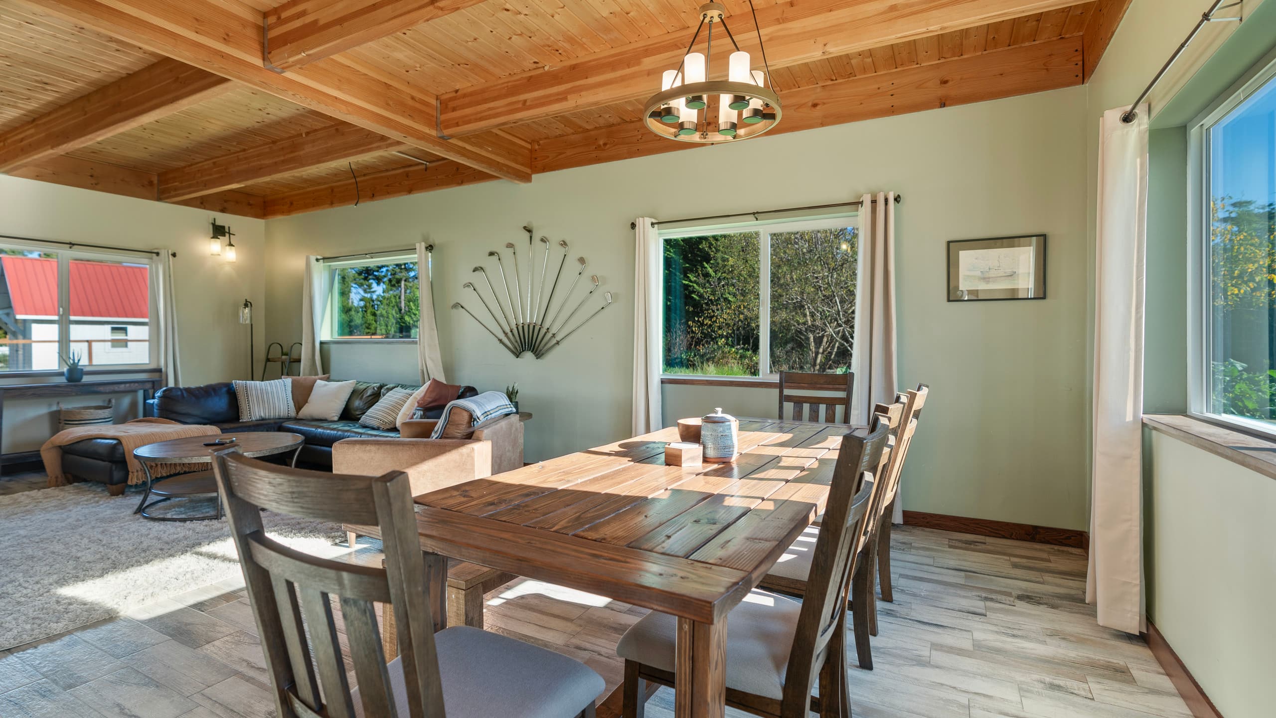 Caddy Shack Chateau 18