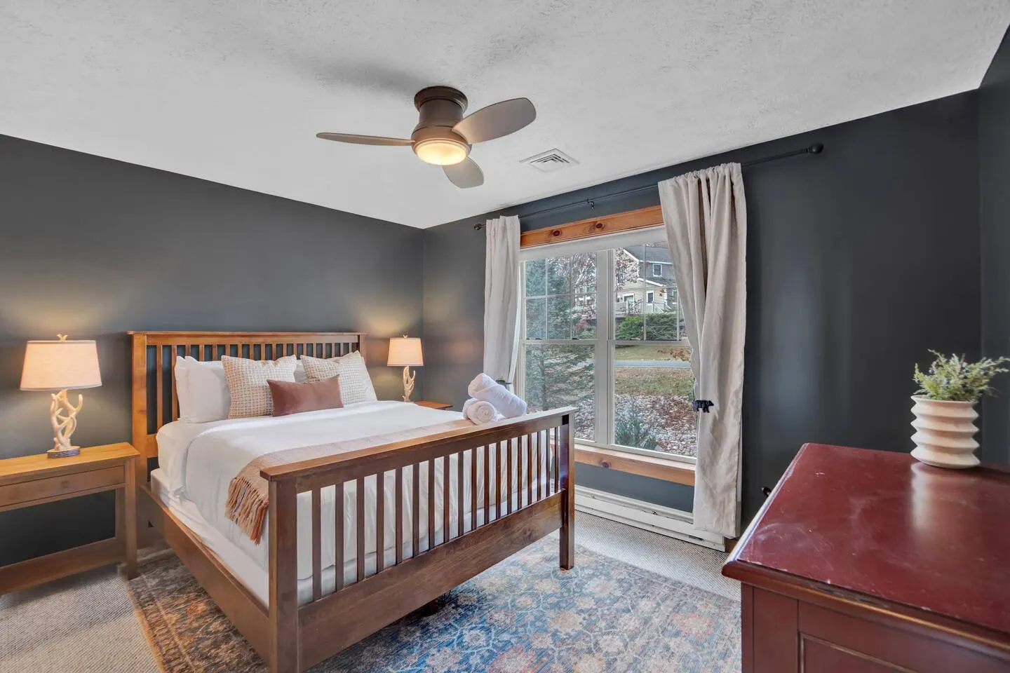 Mins. to Skiing! Kid Friendly w. HotTub&MtnViews 12