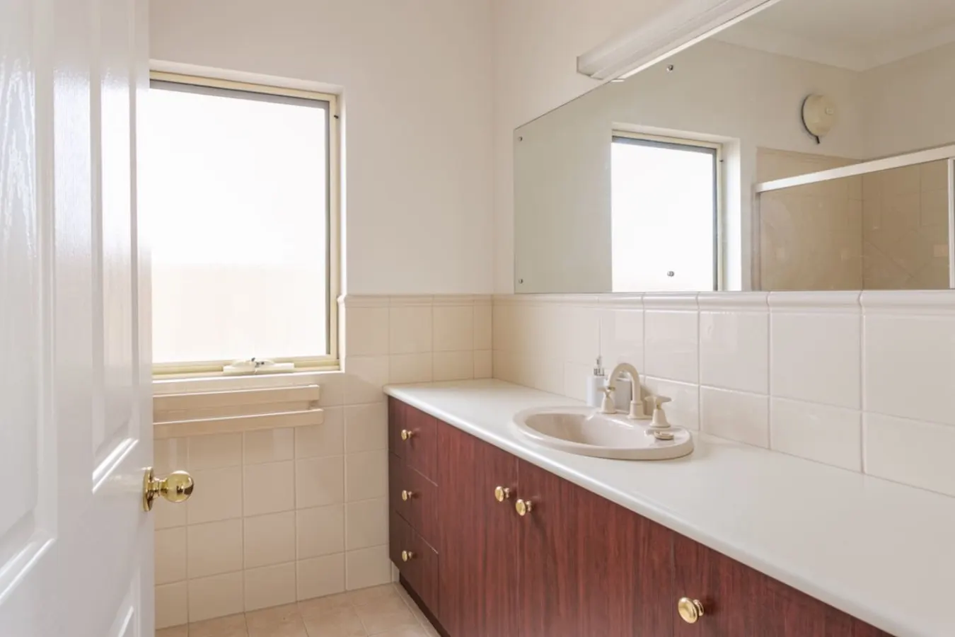 Hindmarsh Hideaway-—Waterfront Pet-friendly Living 16