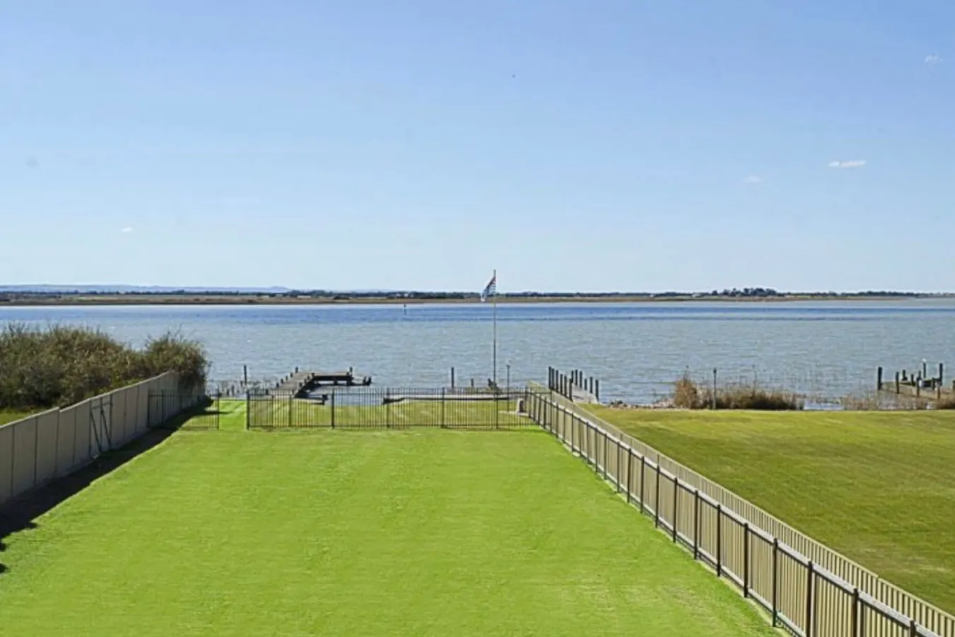 Hindmarsh Hideaway-—Waterfront Pet-friendly Living 19