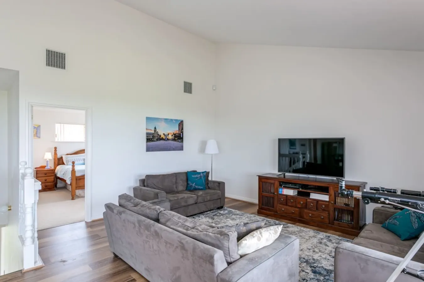 Hindmarsh Hideaway-—Waterfront Pet-friendly Living 8