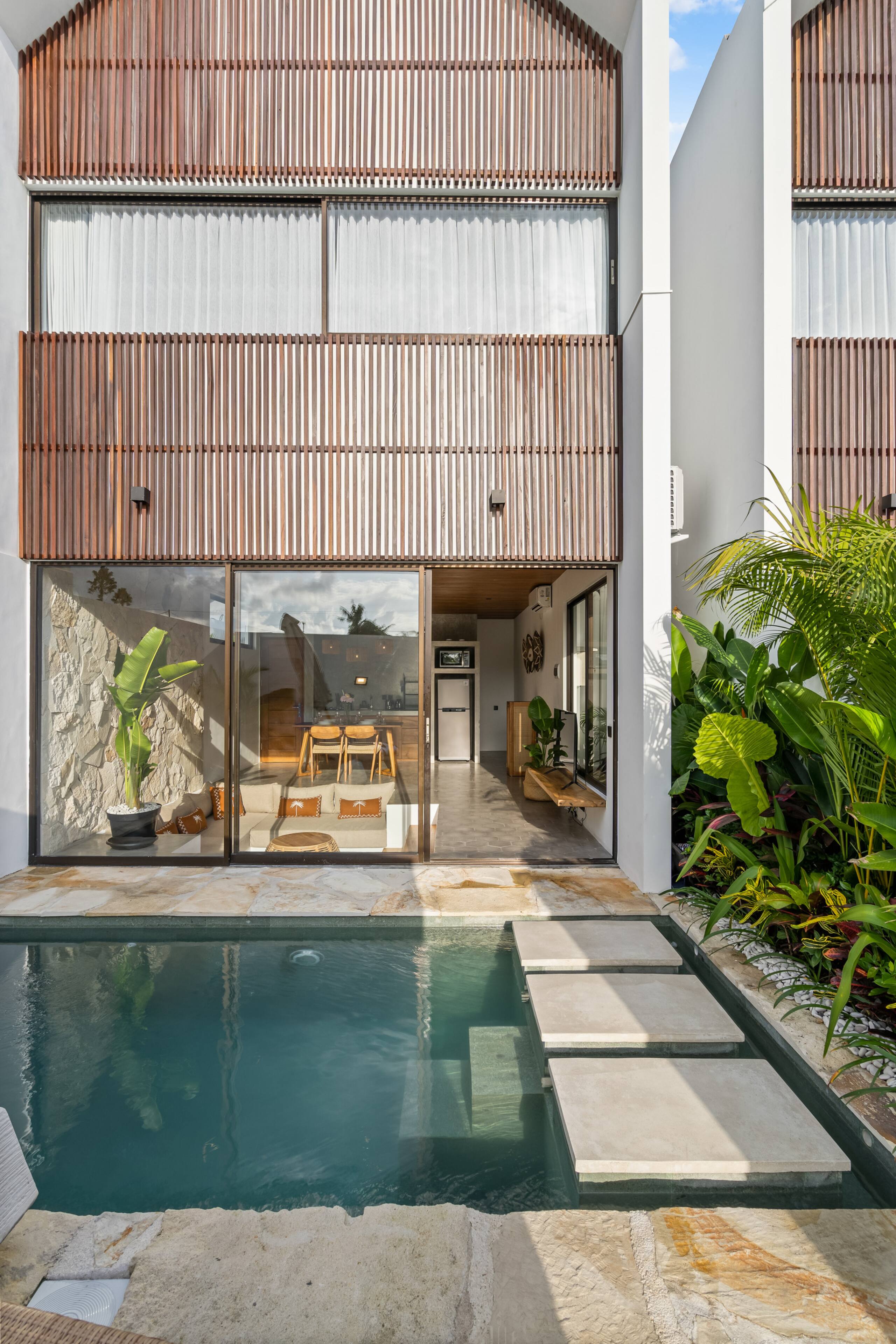 Sunny Canggu Hideaway: 1BR Villa with Pool 25