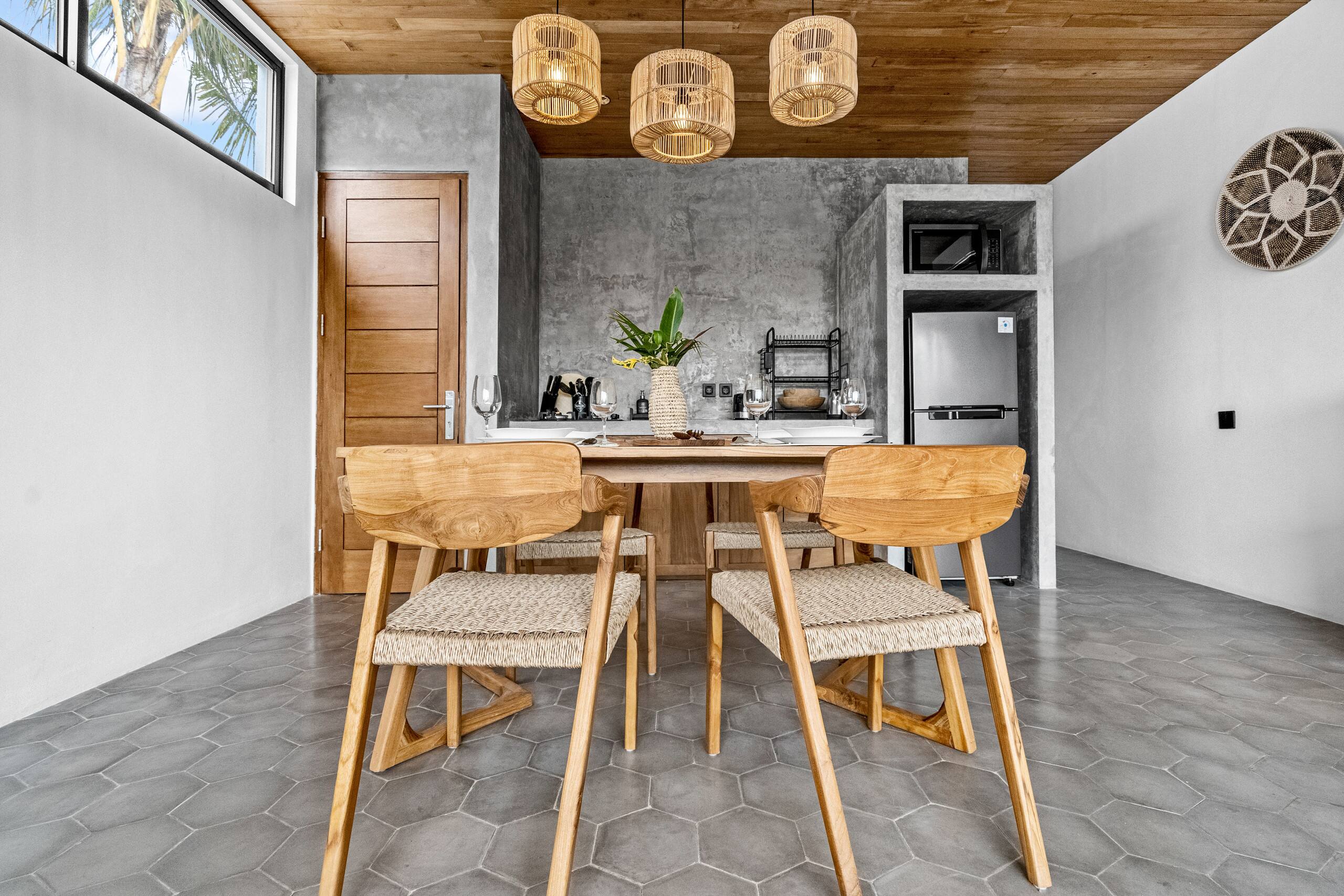 Sunny Canggu Hideaway: 1BR Villa with Pool 12