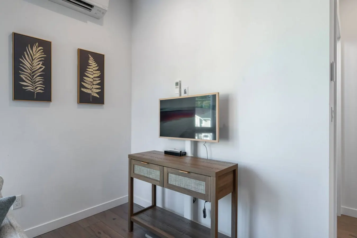 Golden Gardens 3BR Retreat: Steps From Beach Park 11