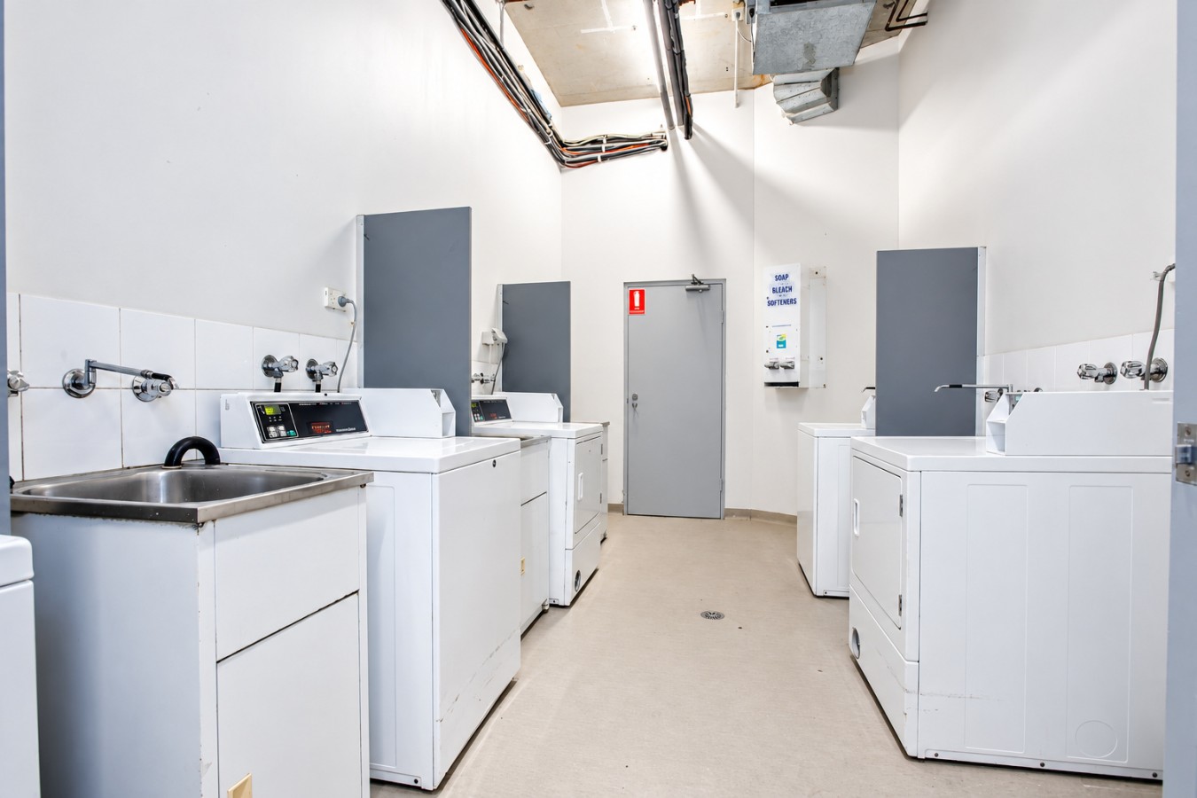 Spacious Studio Apartment in CBD Wi-Fi Included — photo 4