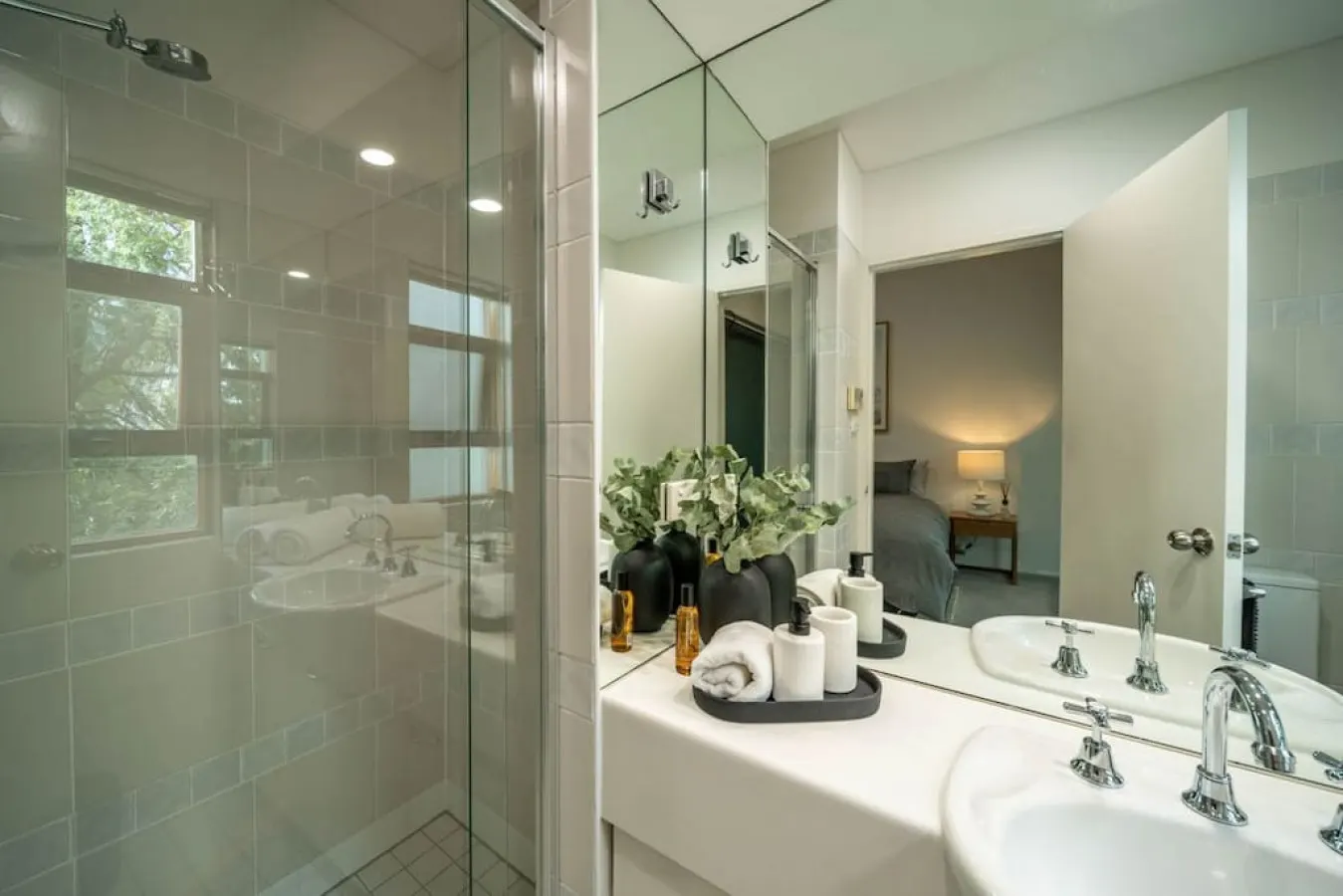 Juniper on Rundle - A Leafy City-fringe Escape 18