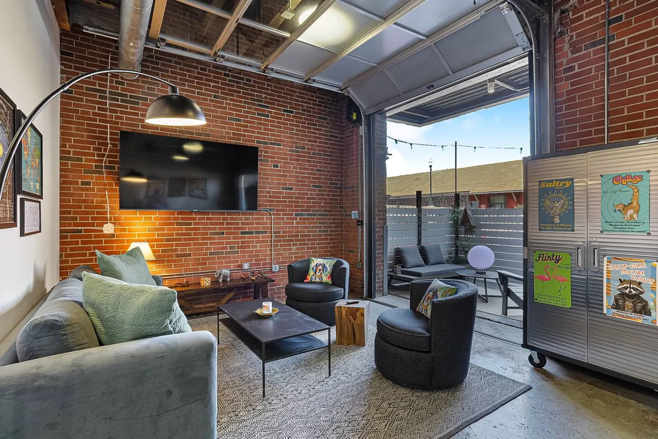 Brick & Chill ~ Street Level in Heart of Old City