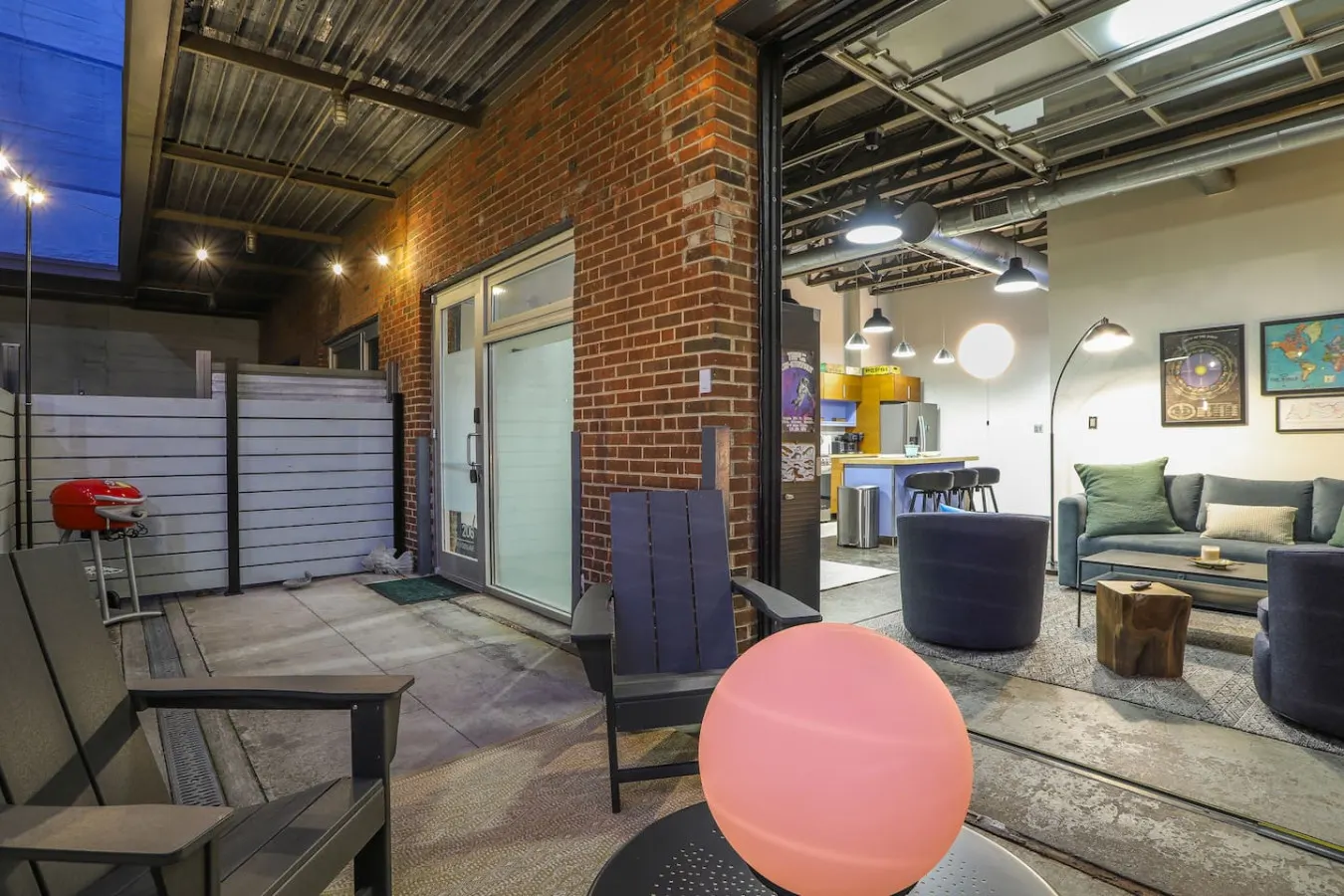 Brick & Chill ~ Street Level in Heart of Old City 6