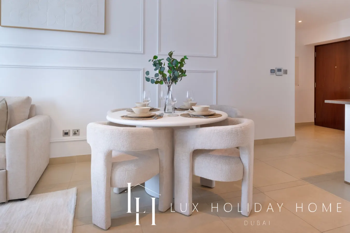LUX The Marina Gate Sea View Suite 7