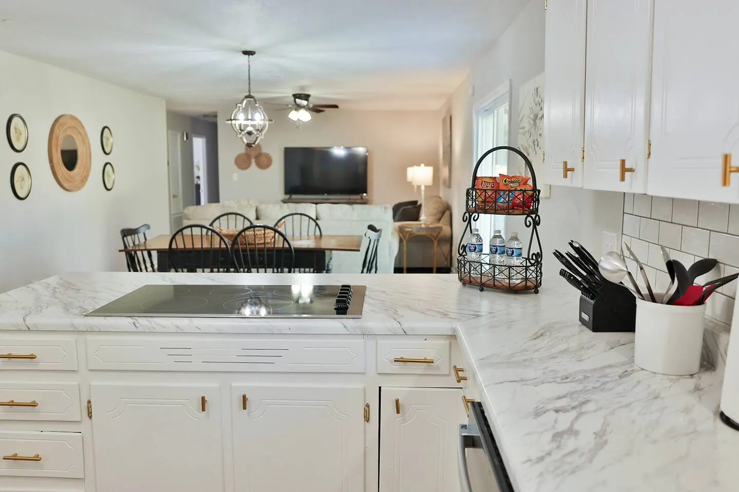 The Lovely Lindale Home w/Gameroom! 11