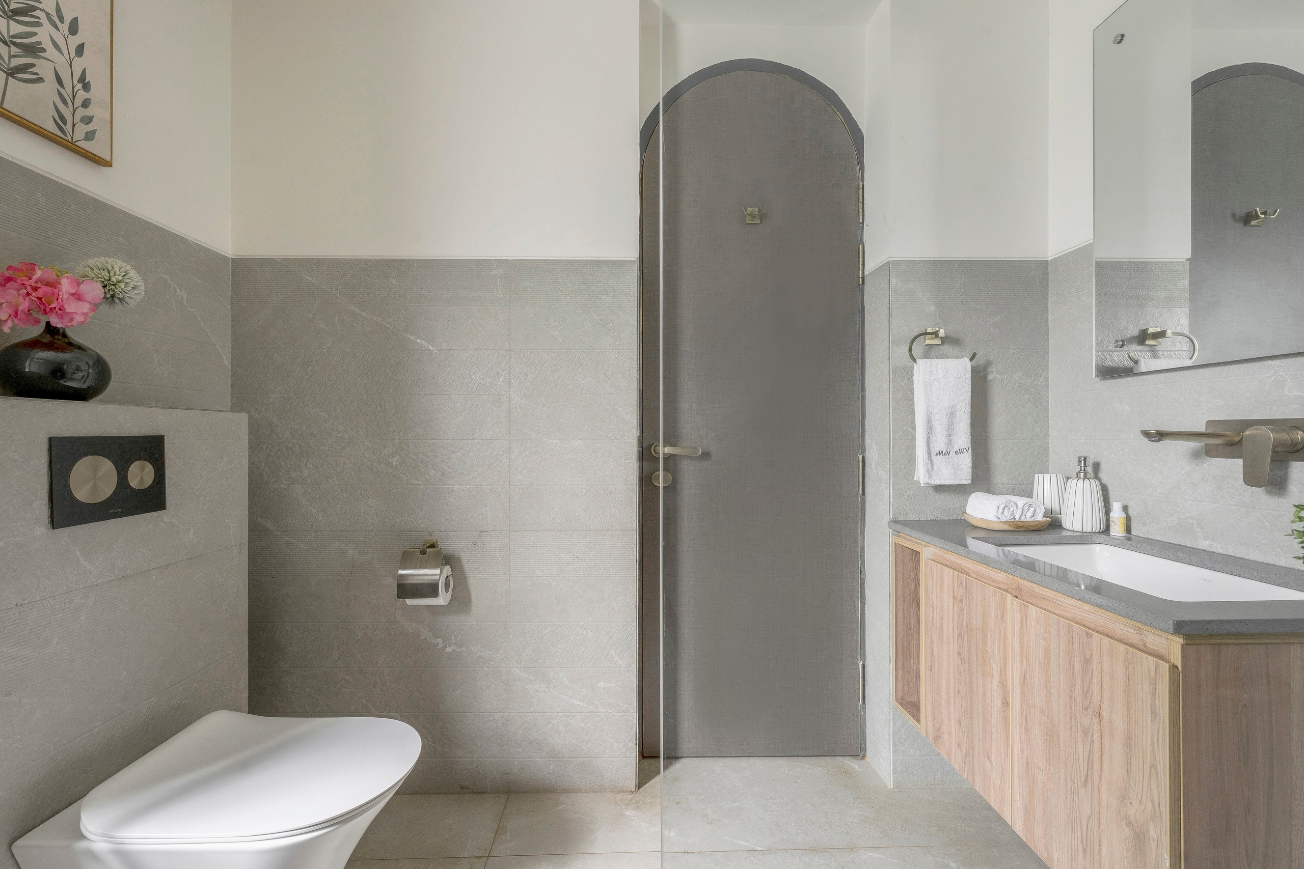 Lindsay Manor | VaNa | Private Pool | 1 KM Beach 28