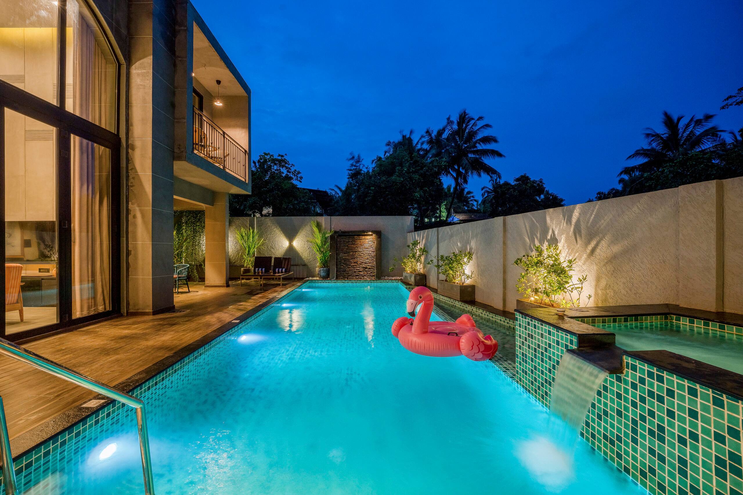 Lindsay Manor | VaNa | Private Pool | 1 KM Beach 6