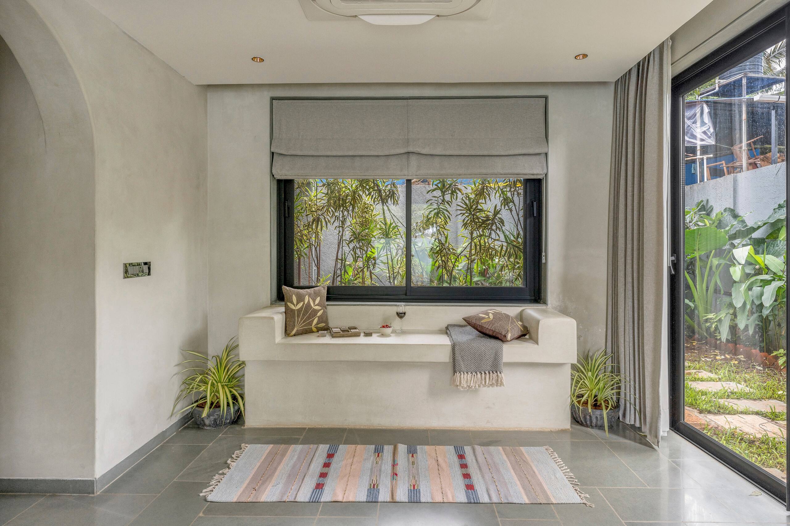 Lindsay Manor | VaNa | Private Pool | 1 KM Beach 19