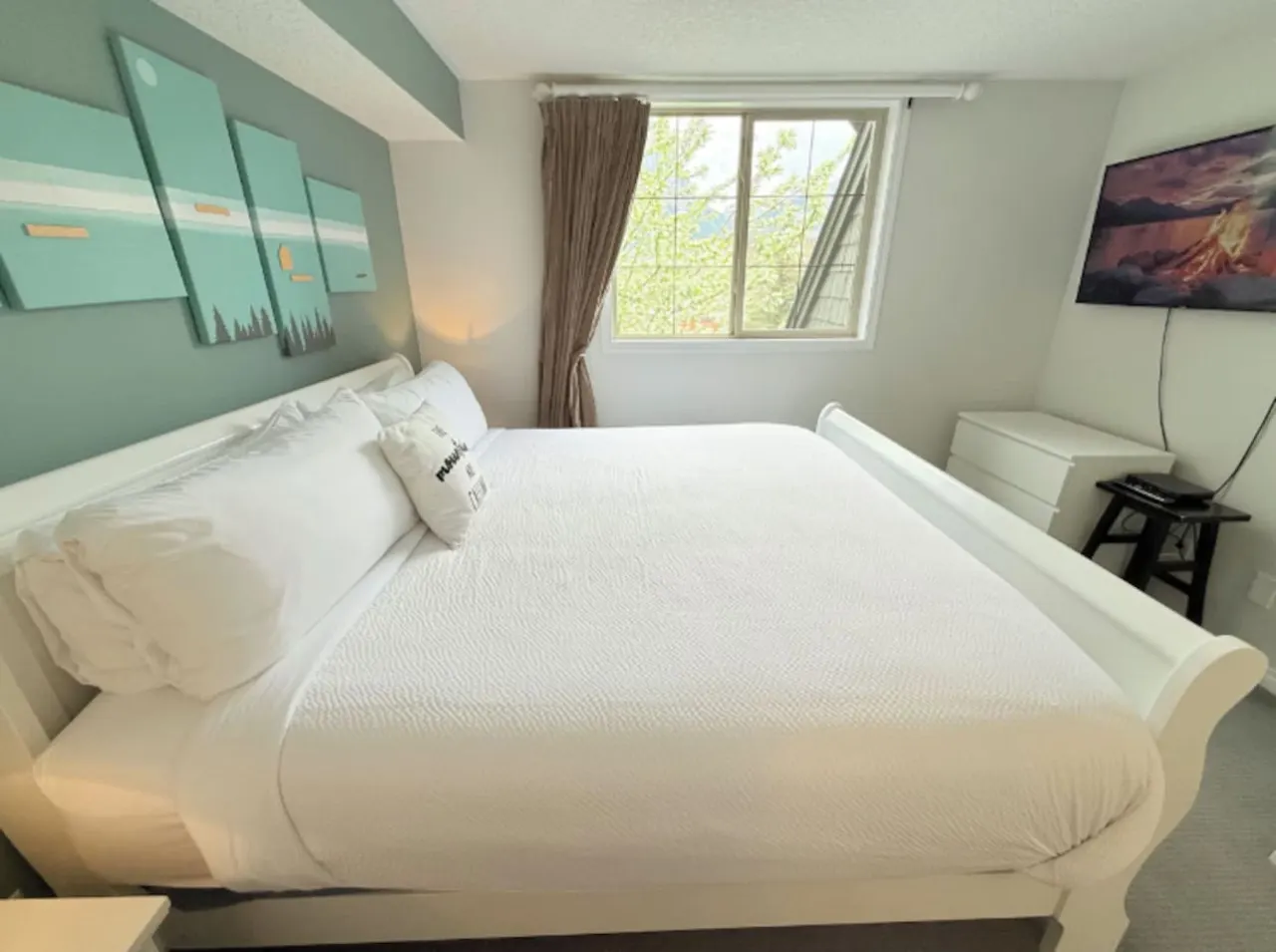 Premium 2-Bedroom Townhouse+ Mountain Views 20