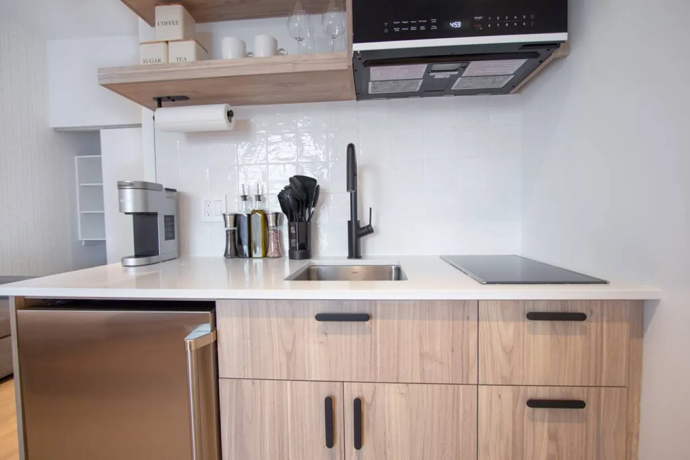 Studio11/Plateau/St-Denis/Terraces/SelfCheck-In/AC 15