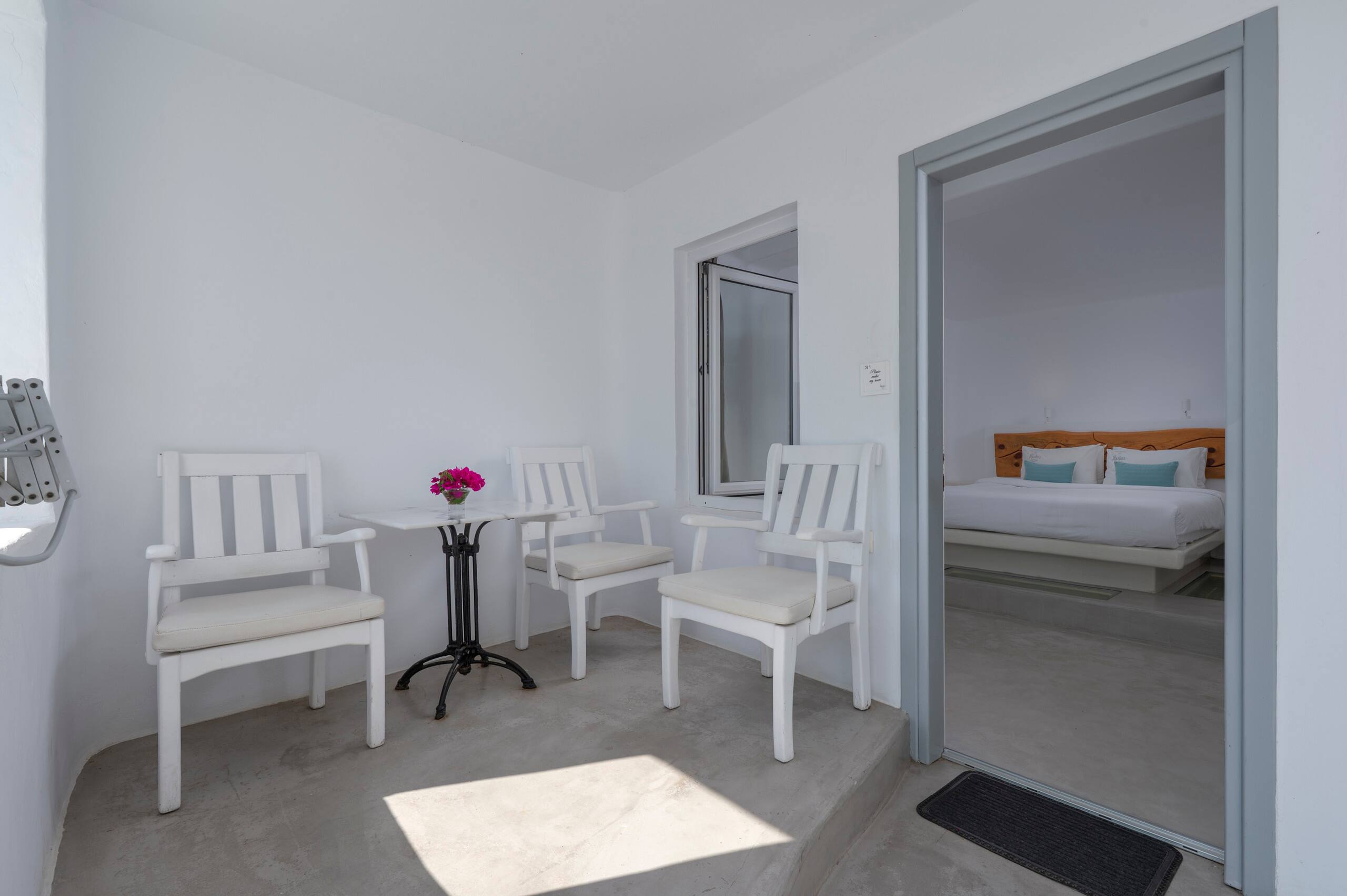 Comfort Suite Ground Floor | Flaskos Suites 13