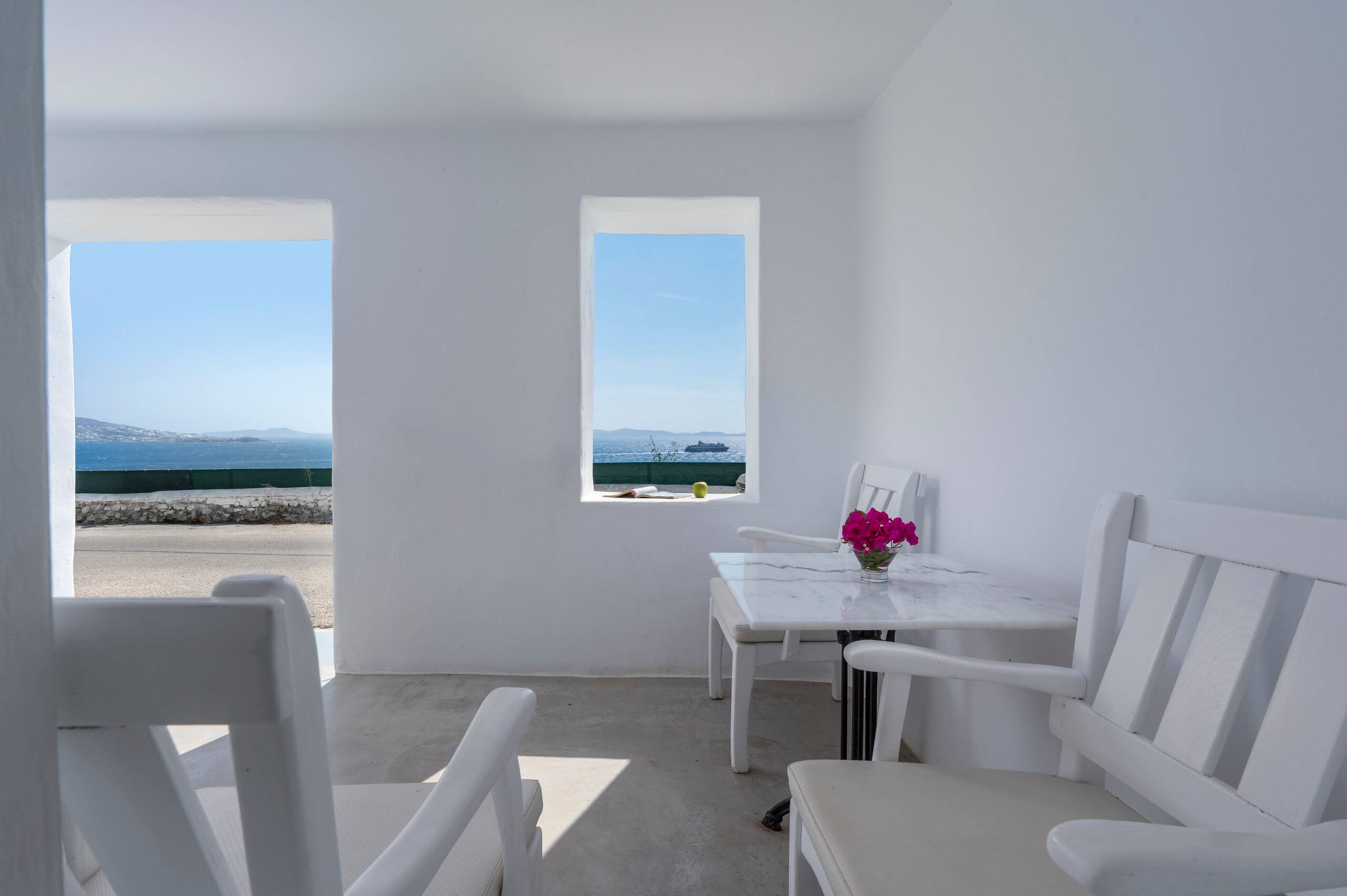 Comfort Suite Ground Floor | Flaskos Suites 12