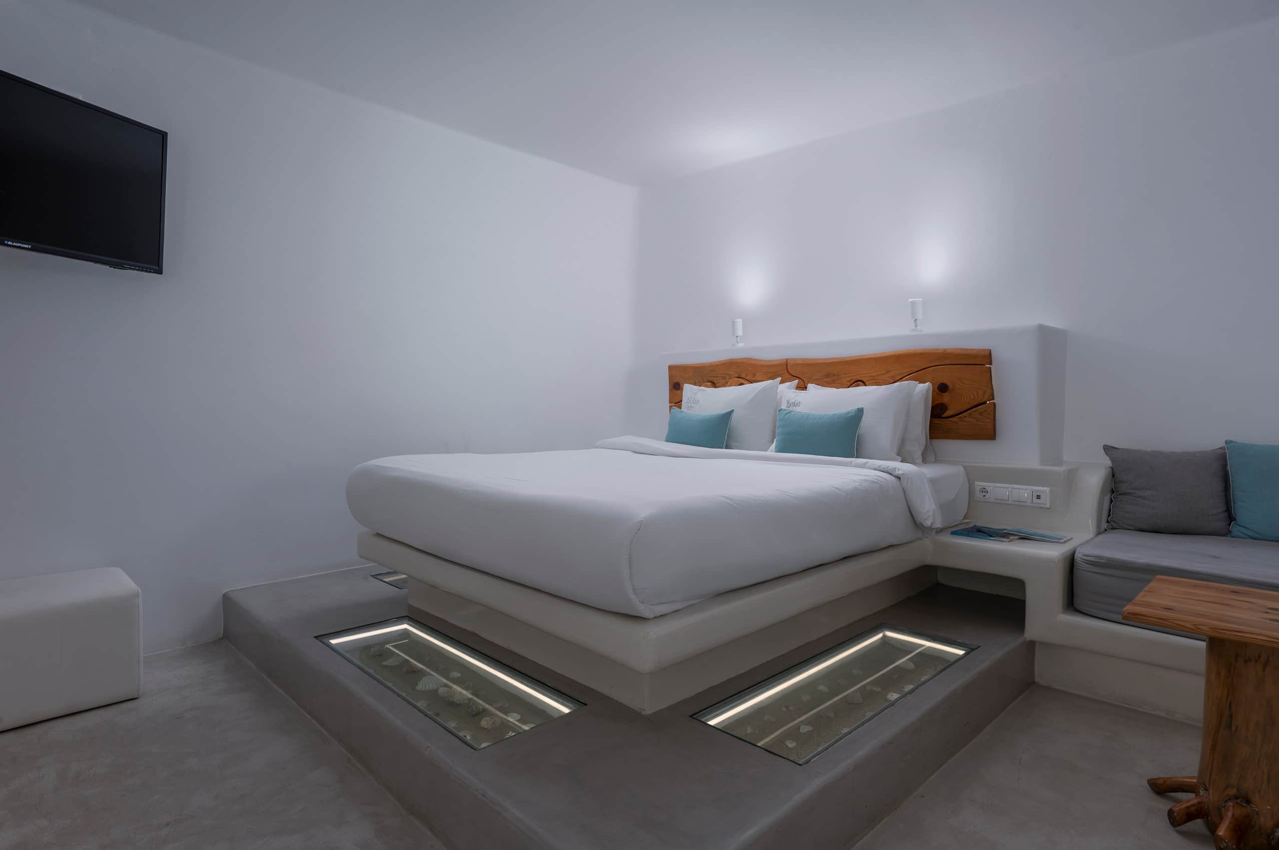 Comfort Suite Ground Floor | Flaskos Suites 7