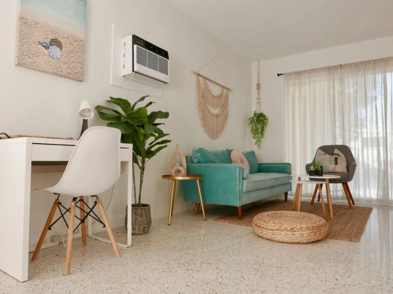2BR Near Brickell - Free Parking - King Bed 1
