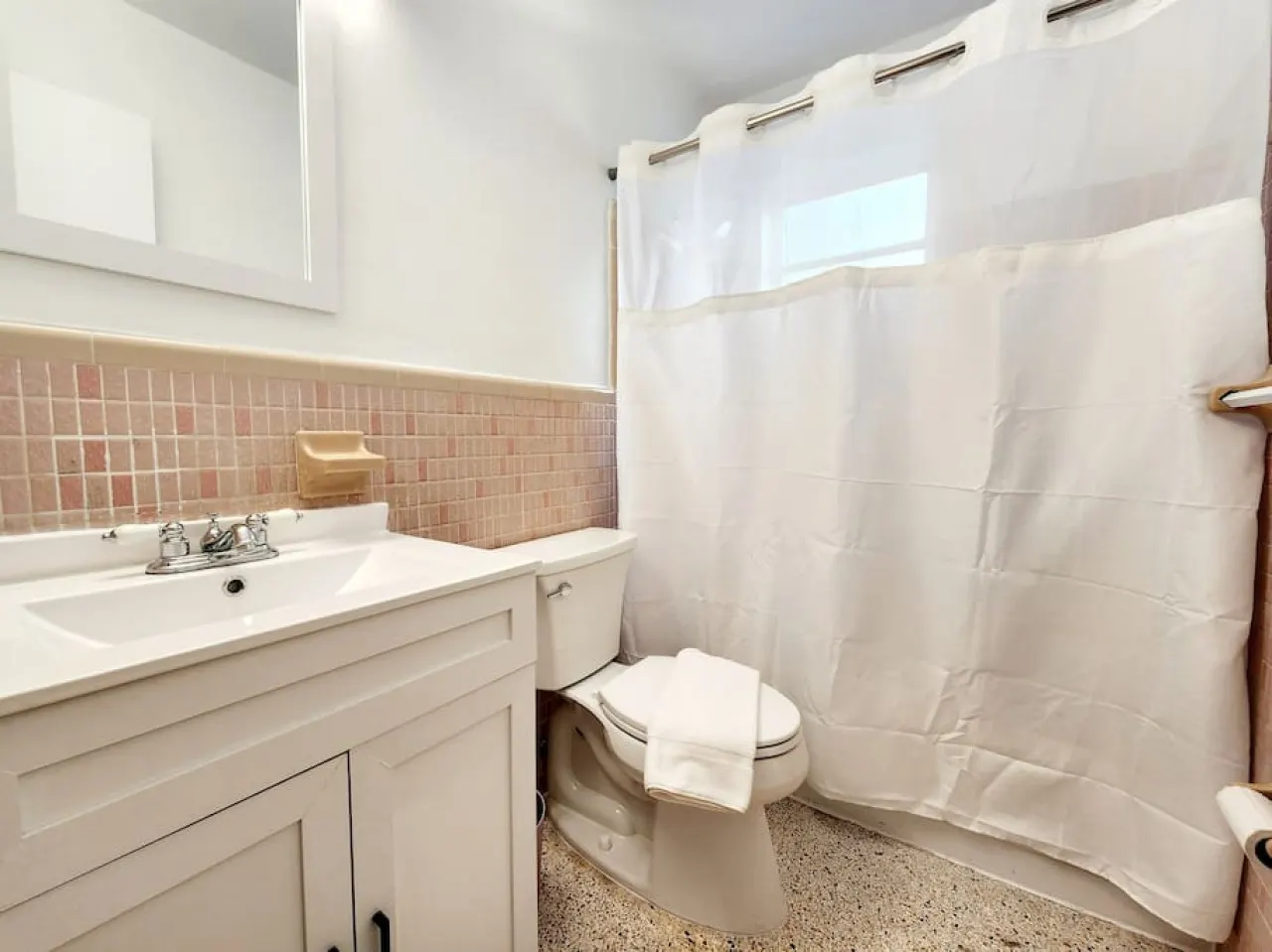 2BR Near Brickell - Free Parking - King Bed 8