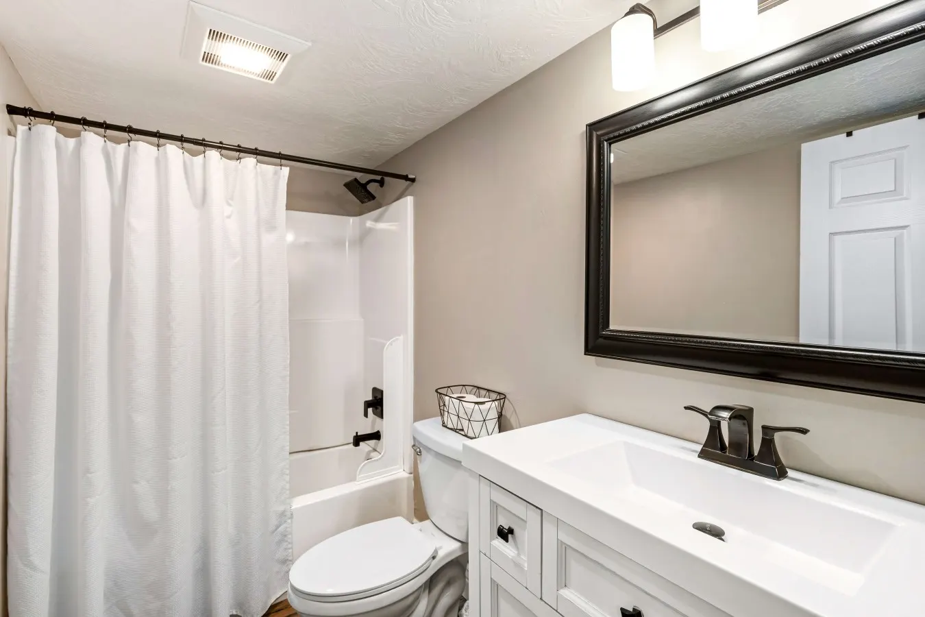 Award Winning Luxury Great Falls Retreat Hot Tub W & R 13