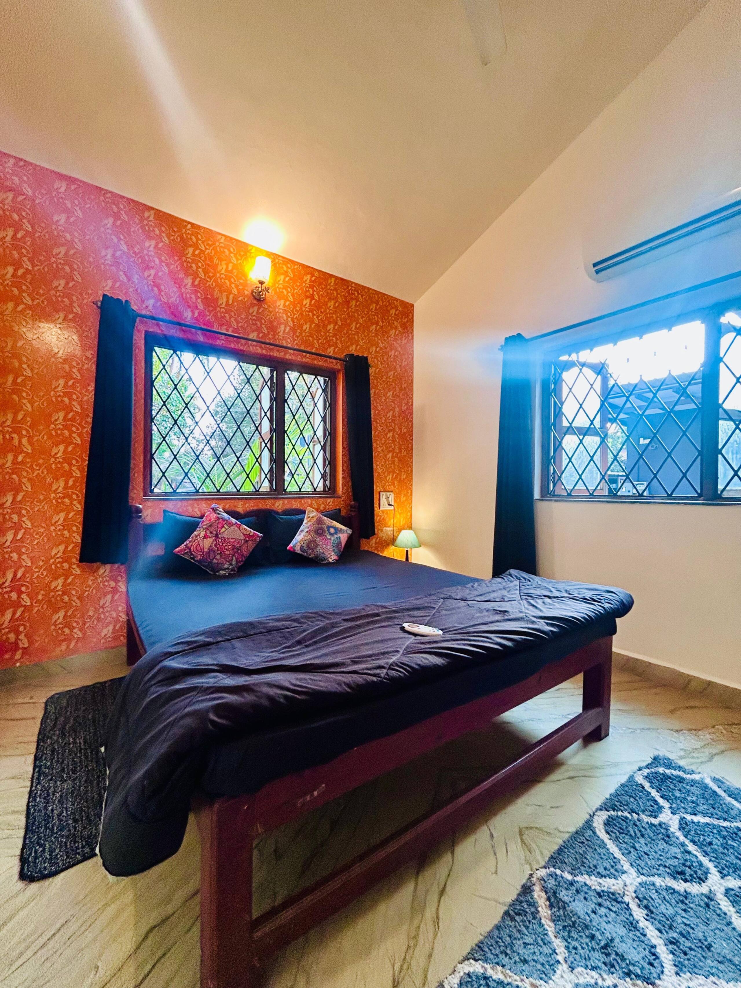 Spacious Private 2BHK Goan home + Garden Nr Beach 16