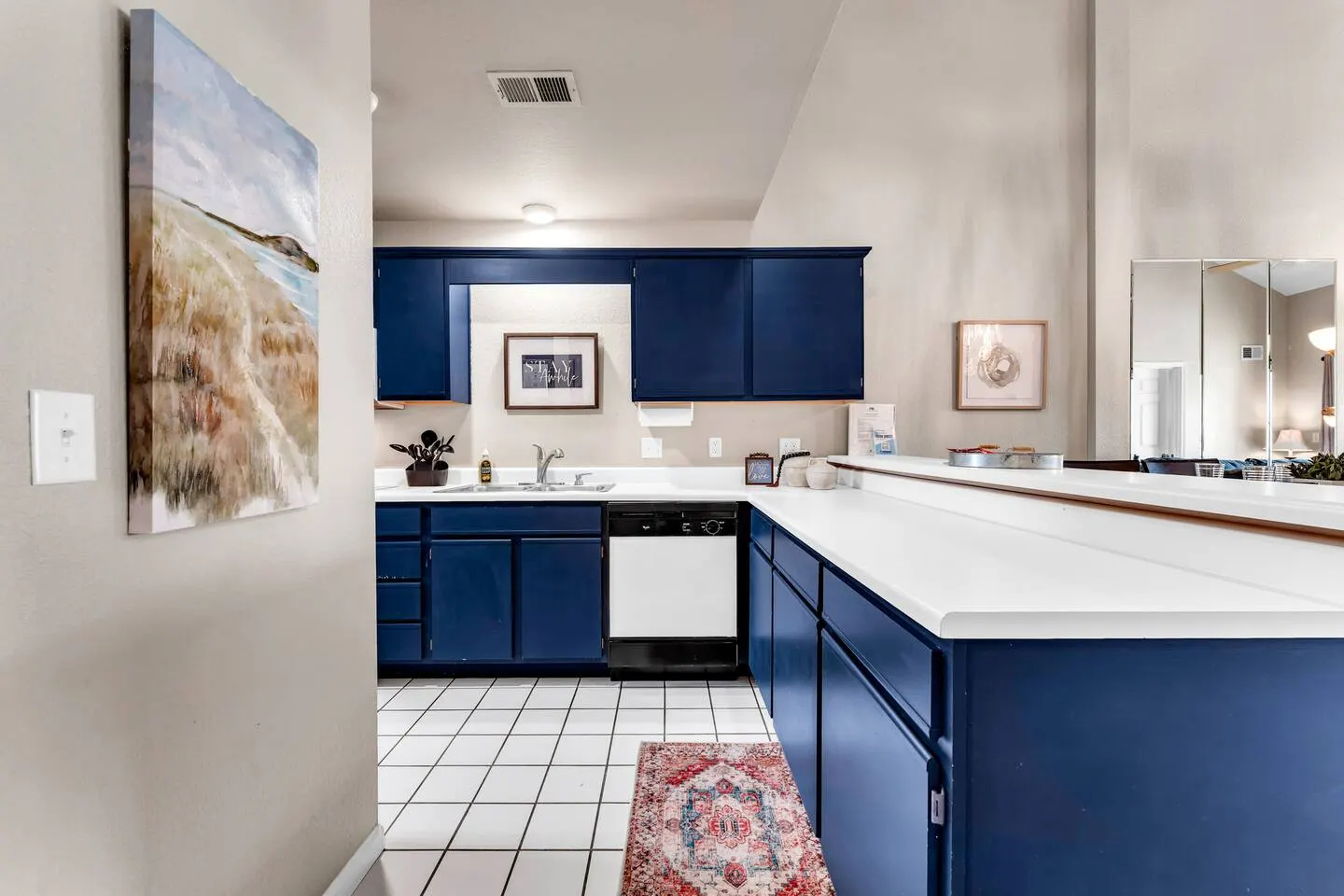 Indoor Pool/Hot tub, Pickleball, Golf and Lake! - Apartment 10