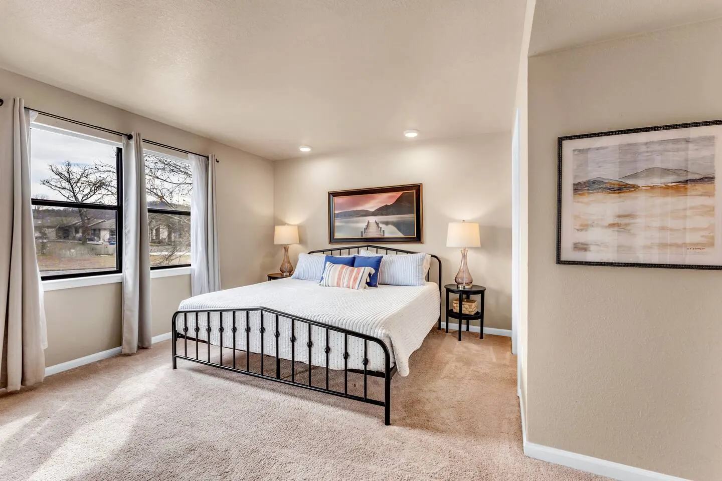 Indoor Pool/Hot tub, Pickleball, Golf and Lake! - Apartment 4