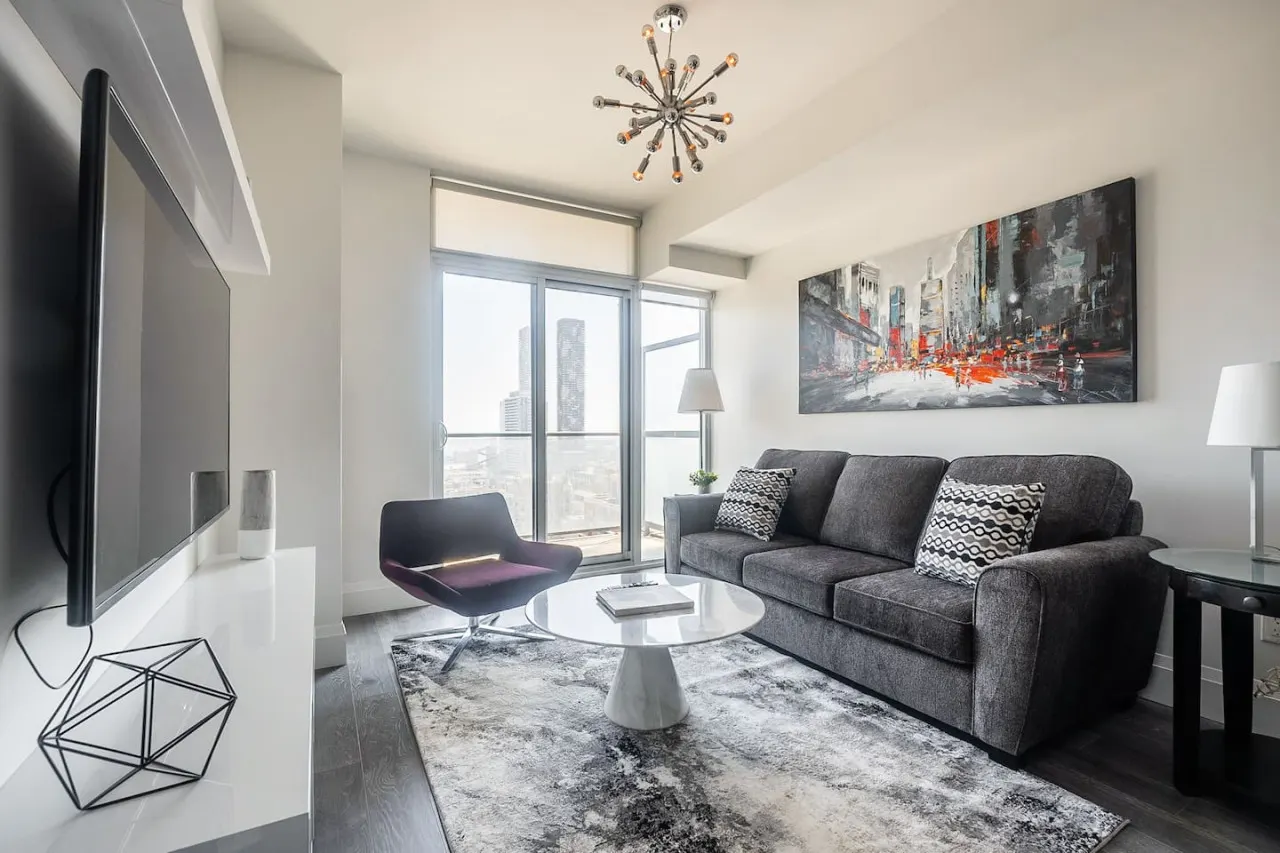 Modern 1BR Skyline Views Parking Sleeps 4 9