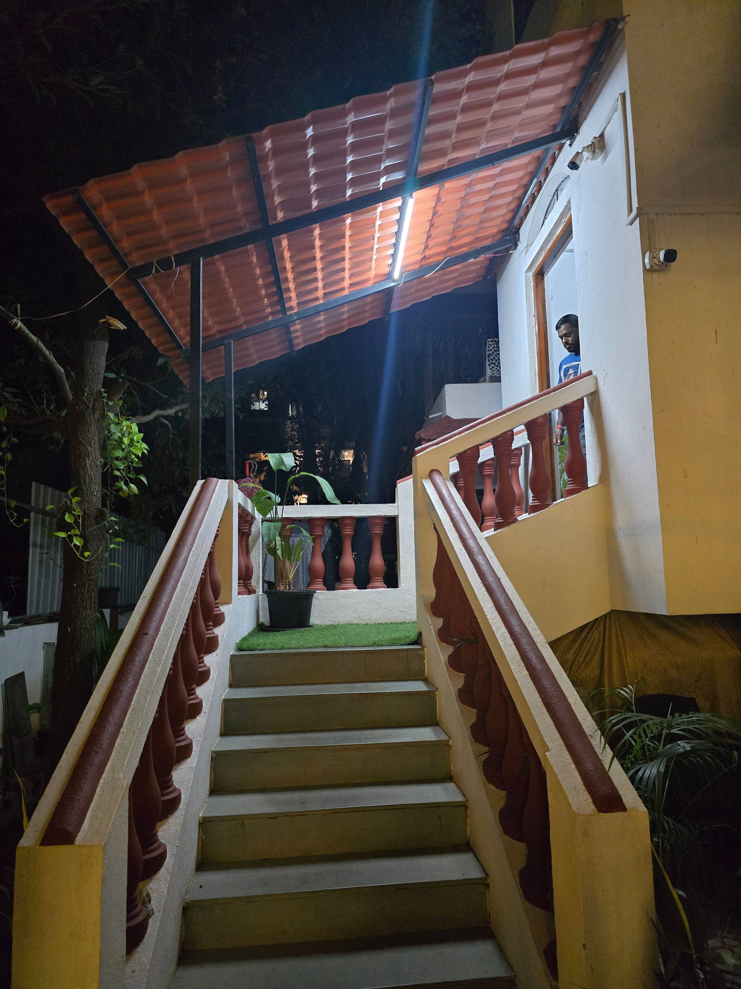 Coziyo Nest | City Center | 5-mins walk to Beach. 17