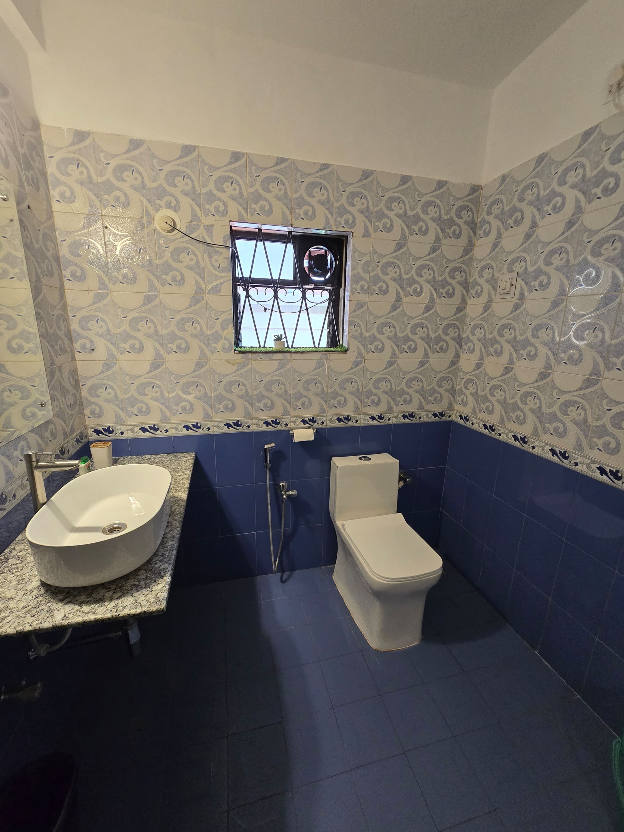 Coziyo Nest | City Center | 5-mins walk to Beach. 12