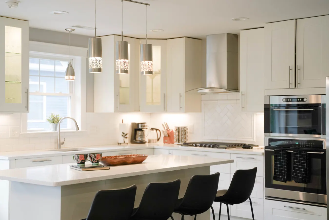 Ultra-Luxurious Home near Boston (Pet-Friendly) — photo 2