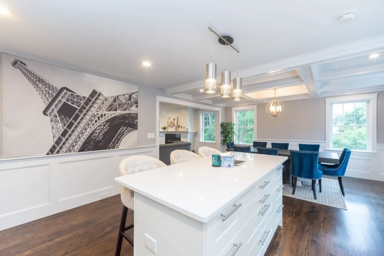 Ultra-Luxurious Home near Boston (Pet-Friendly) 9
