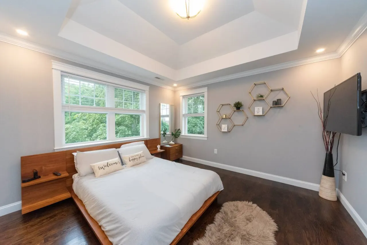 Ultra-Luxurious Home near Boston (Pet-Friendly) — photo 4