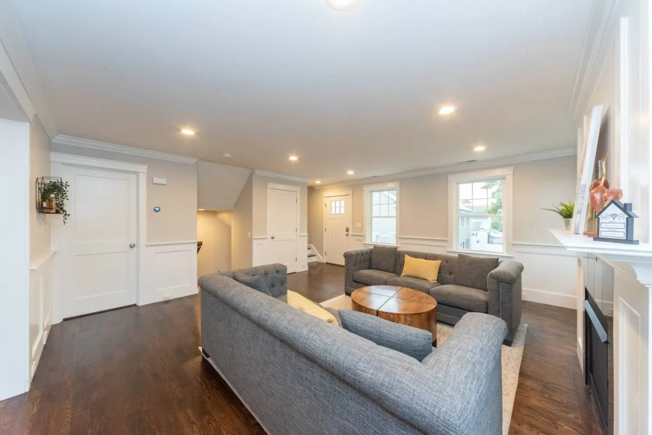 Ultra-Luxurious Home near Boston (Pet-Friendly) 8
