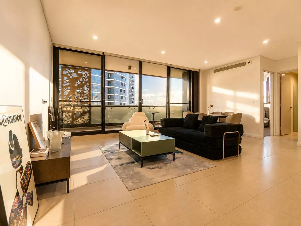 Central 3BR Olympic Park Apt with 2 Car Spaces 7