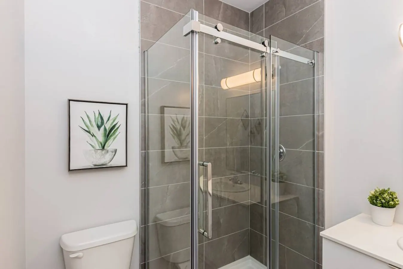 Plateau - Stylish & Fun 1 Bedroom Apartment in Le Plateau - Unit 10 16