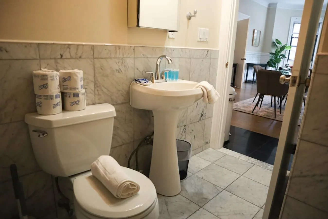 Lovely Fenway 1br New to Airbnb! 11