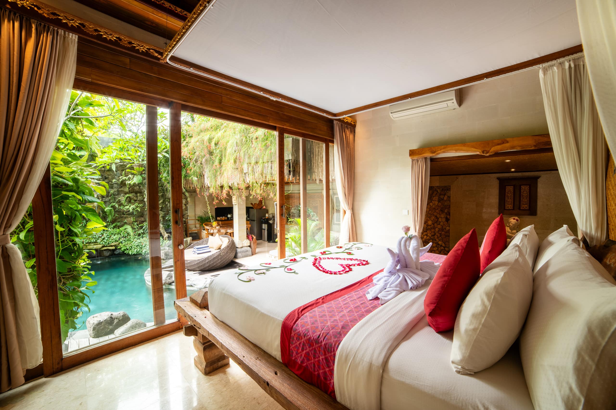 Romantic Hideaway Villa Ubud Center |PondokPrapen 27