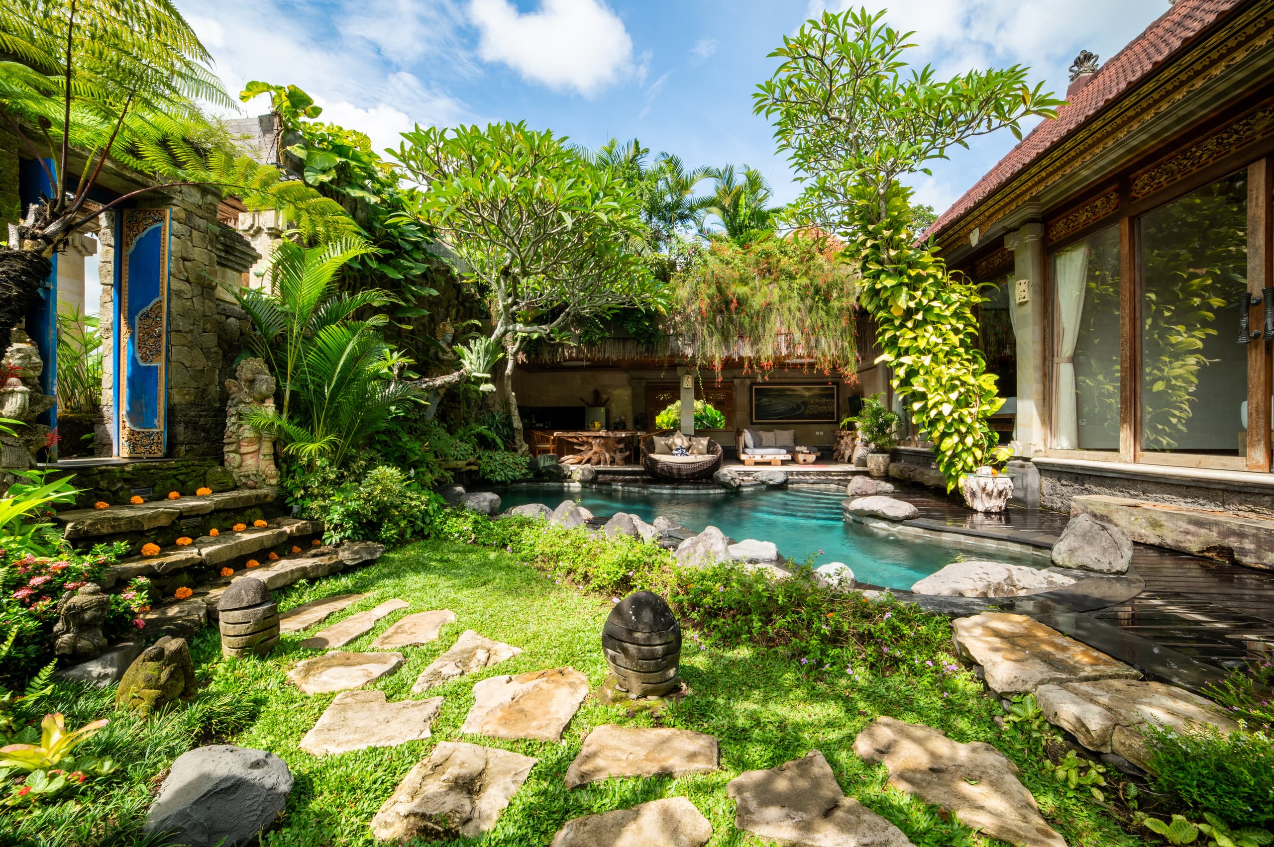Romantic Hideaway Villa Ubud Center |PondokPrapen — photo 4