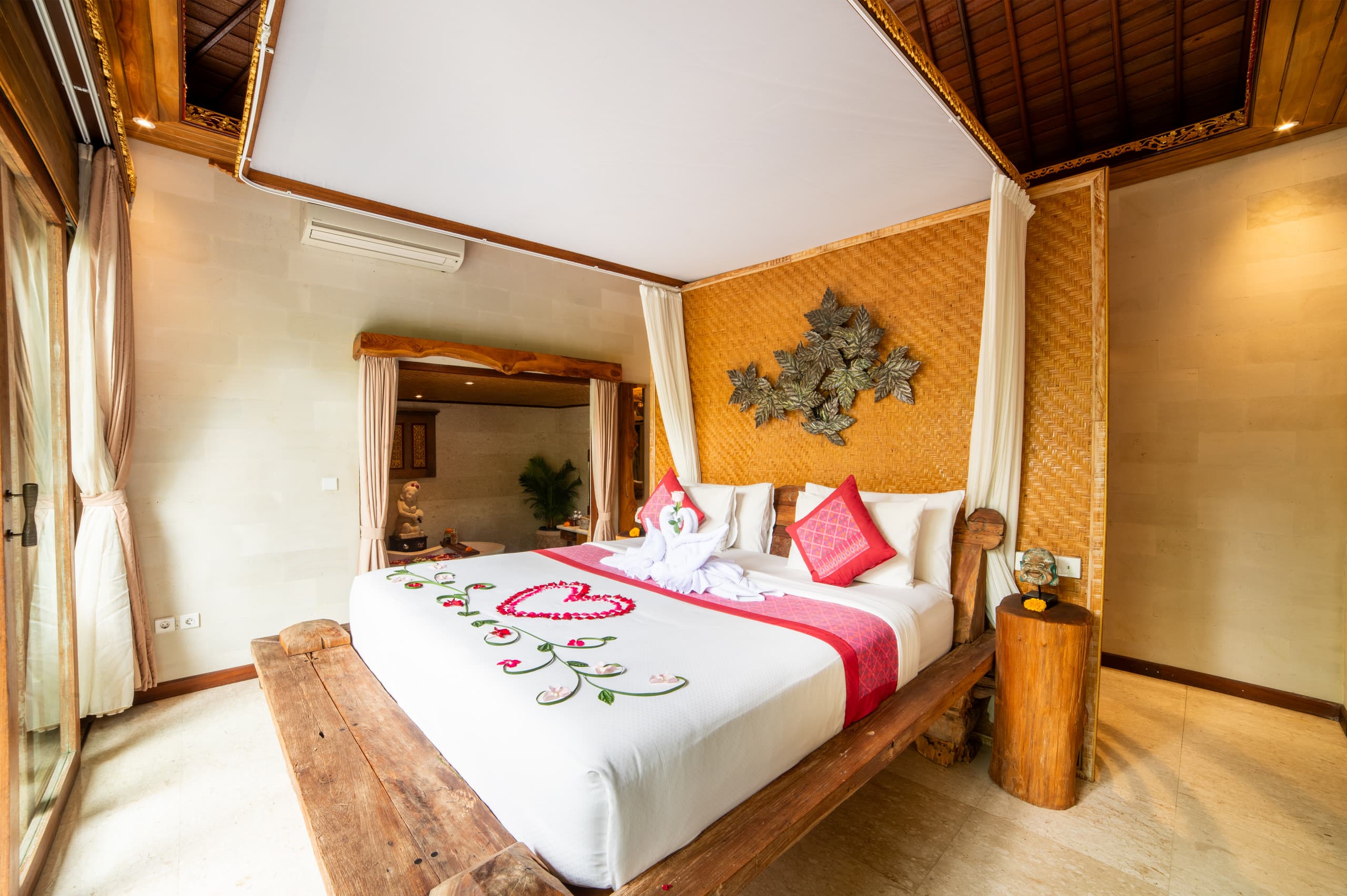 Romantic Hideaway Villa Ubud Center |PondokPrapen 32