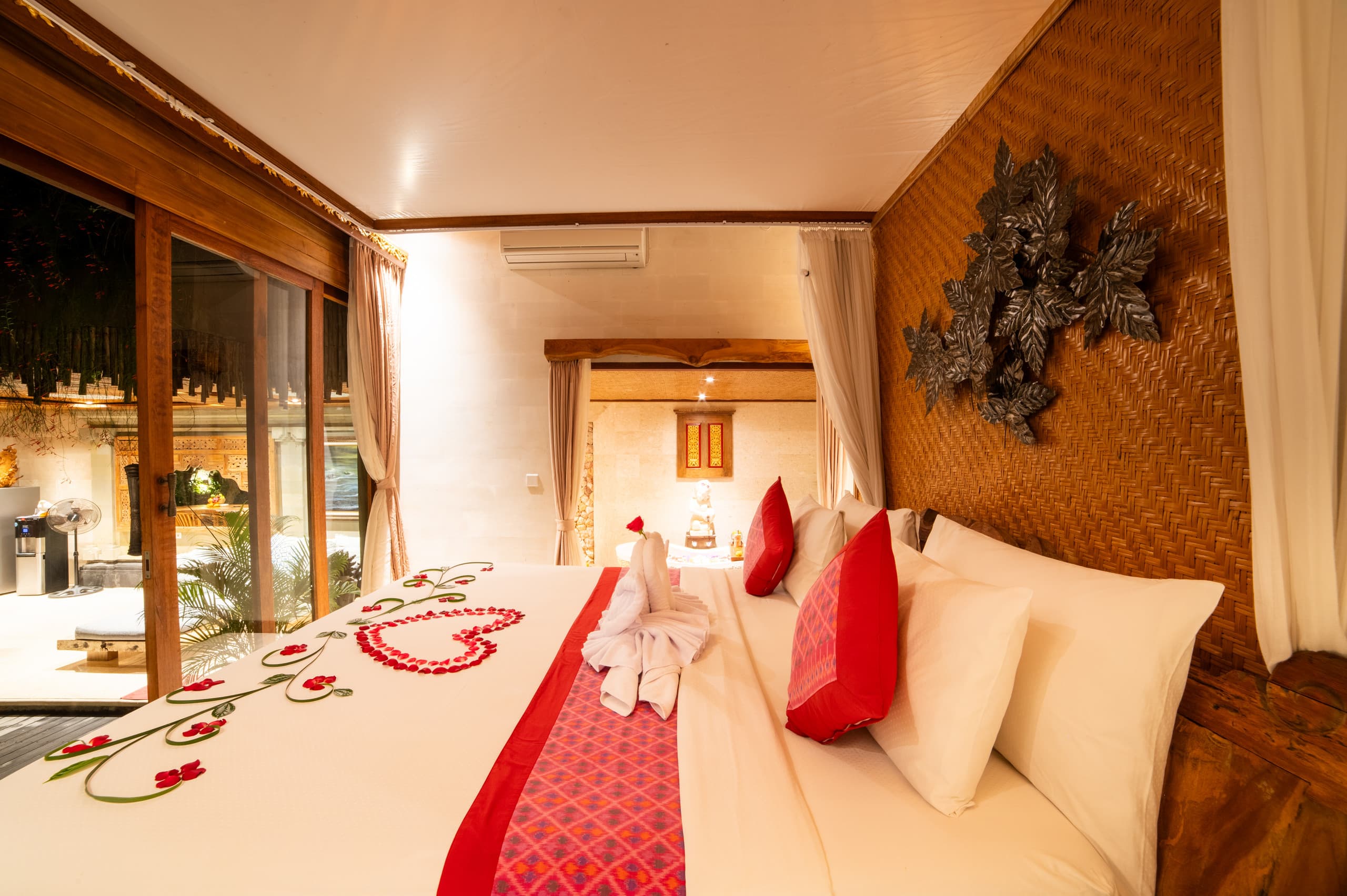 Romantic Hideaway Villa Ubud Center |PondokPrapen 35