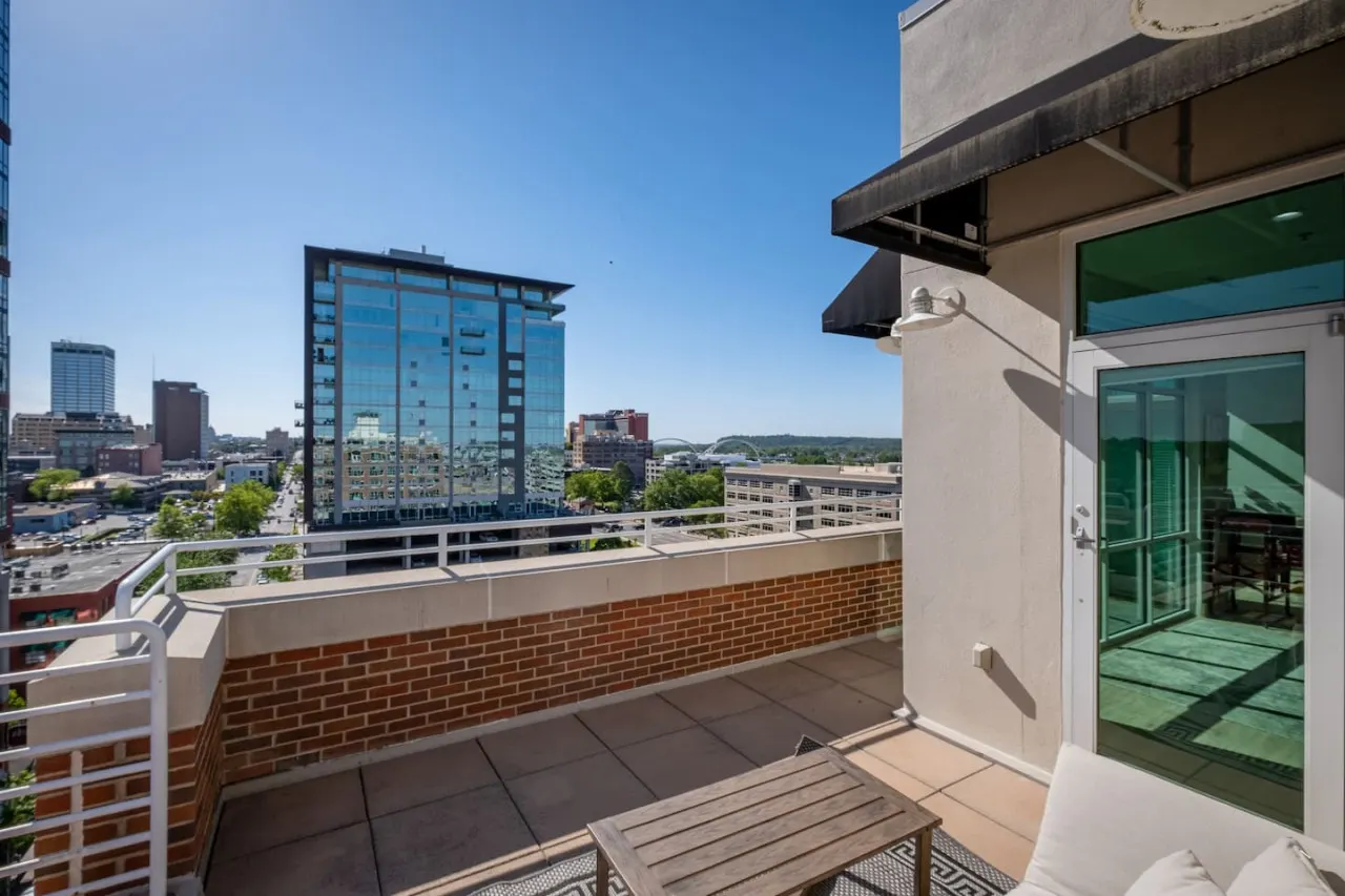 Luxury at River Market 20