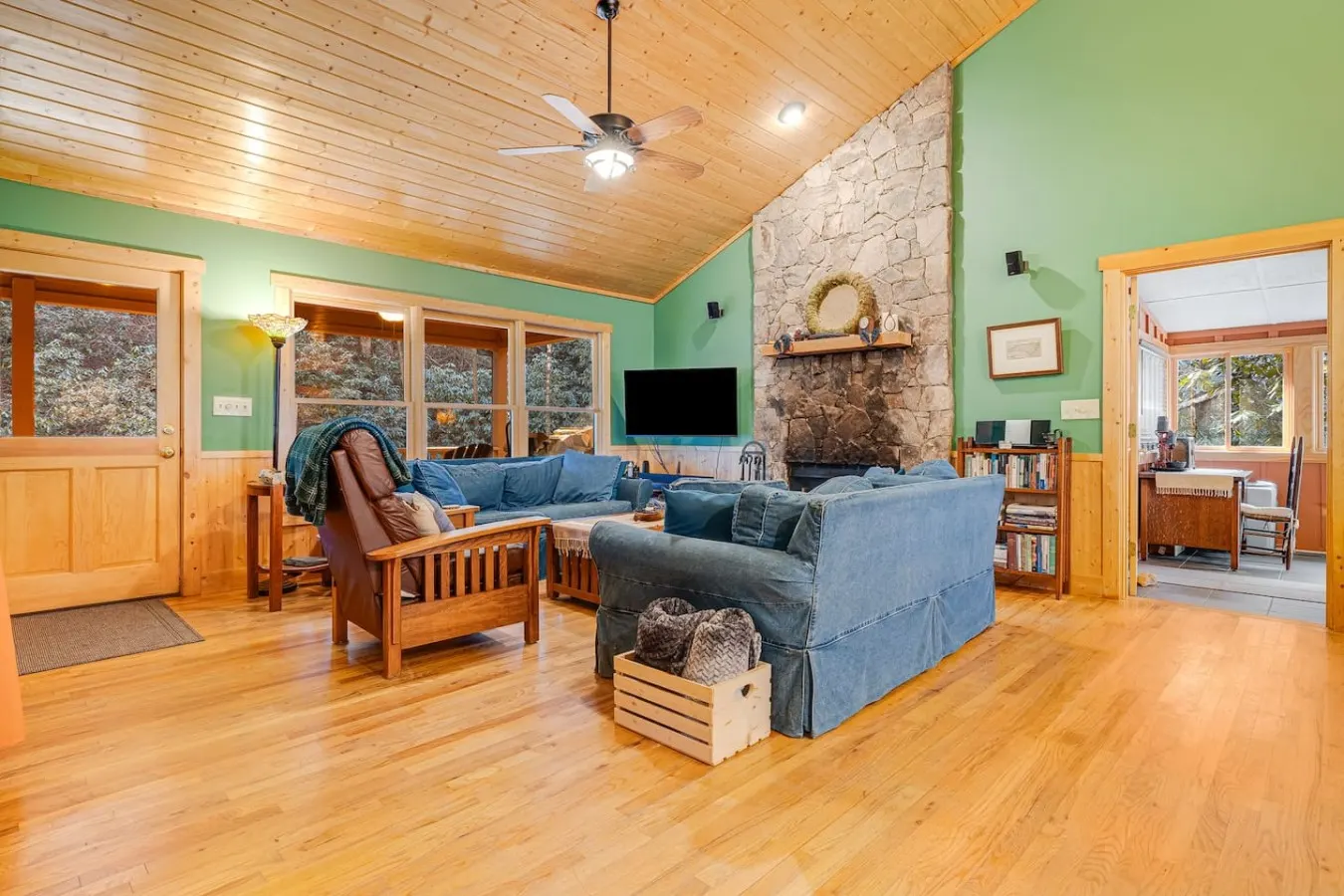 Peaceful Nature Retreat on 66 Acres Pond, Trails 9