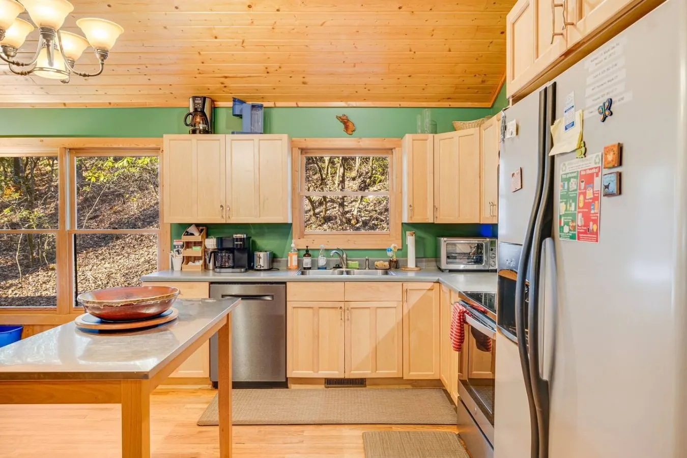 Peaceful Nature Retreat on 66 Acres Pond, Trails 14