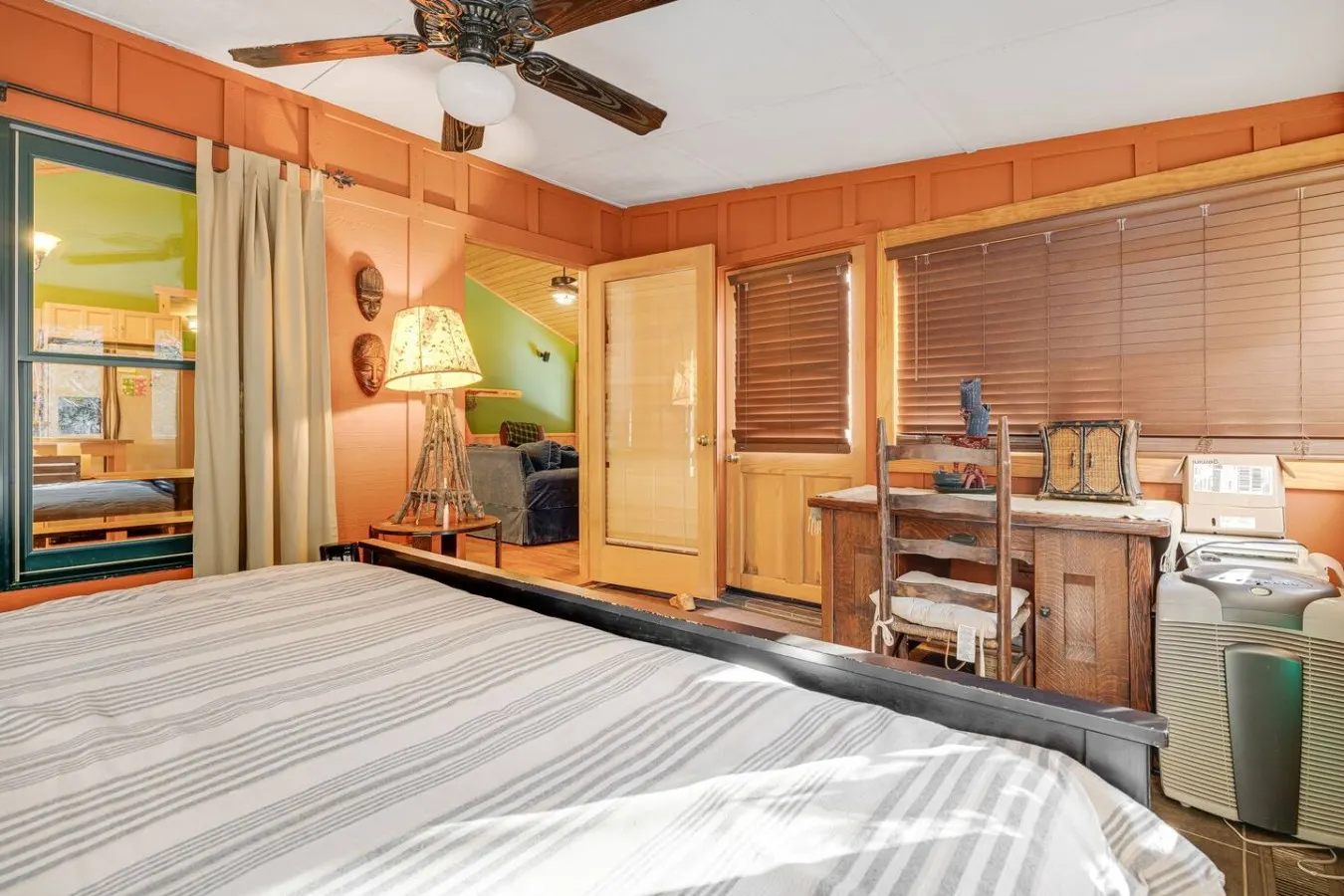 Peaceful Nature Retreat on 66 Acres Pond, Trails 17