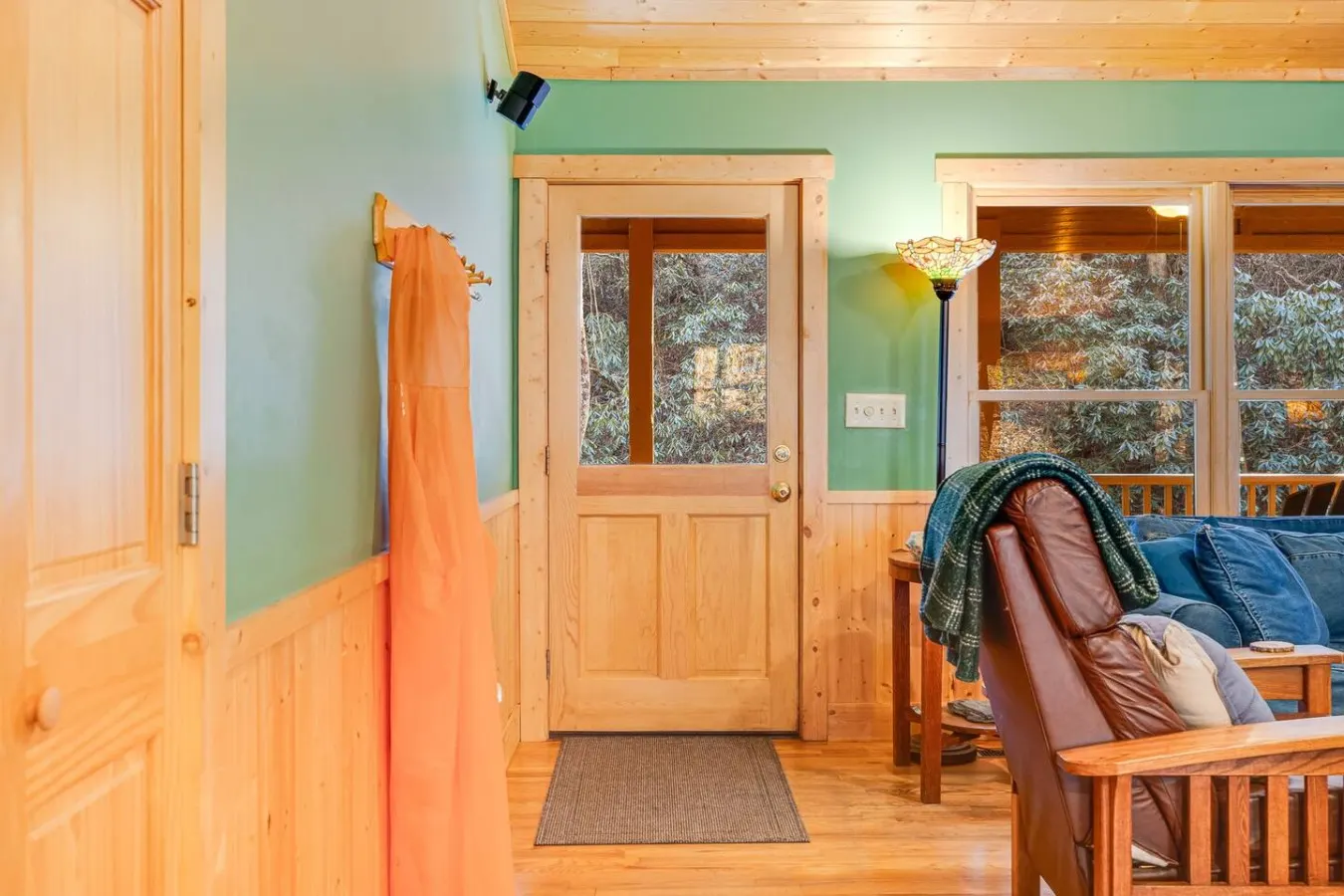 Peaceful Nature Retreat on 66 Acres Pond, Trails 6