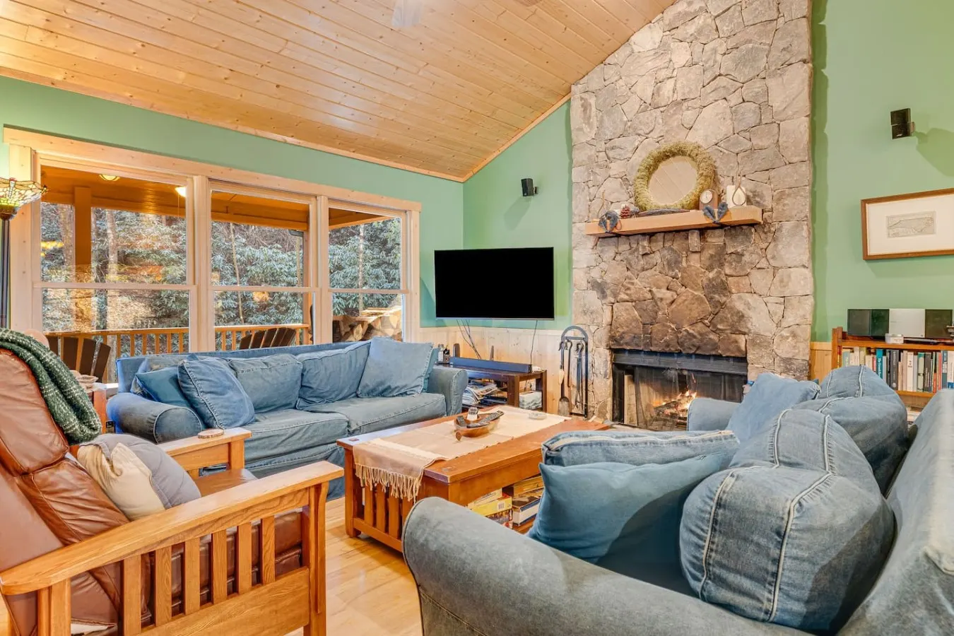 Peaceful Nature Retreat on 66 Acres Pond, Trails 8